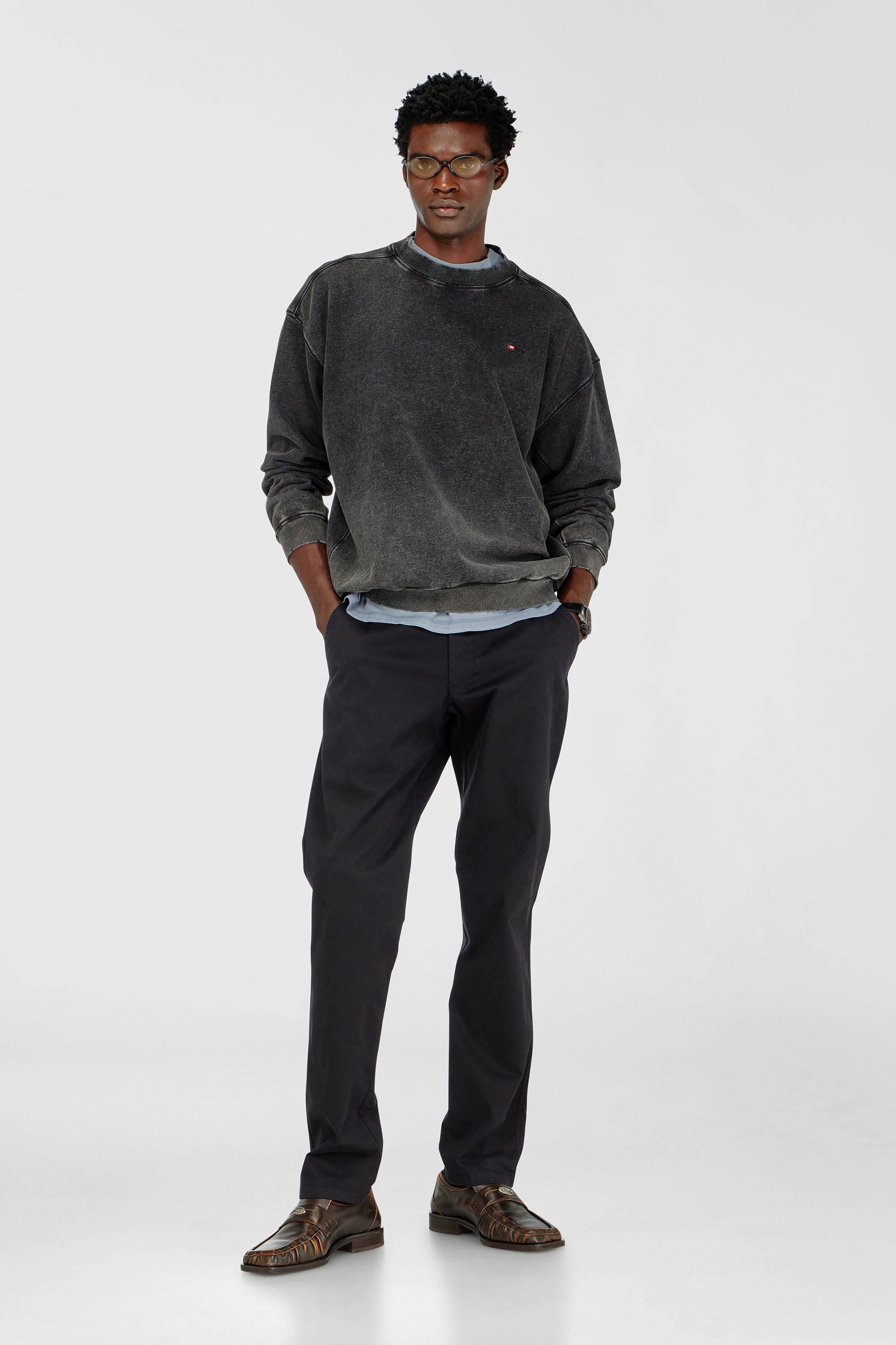 Diesel - P-DEFINE-EPCH, Pantaloni in cotone con passante utility Uomo in Nero - 1