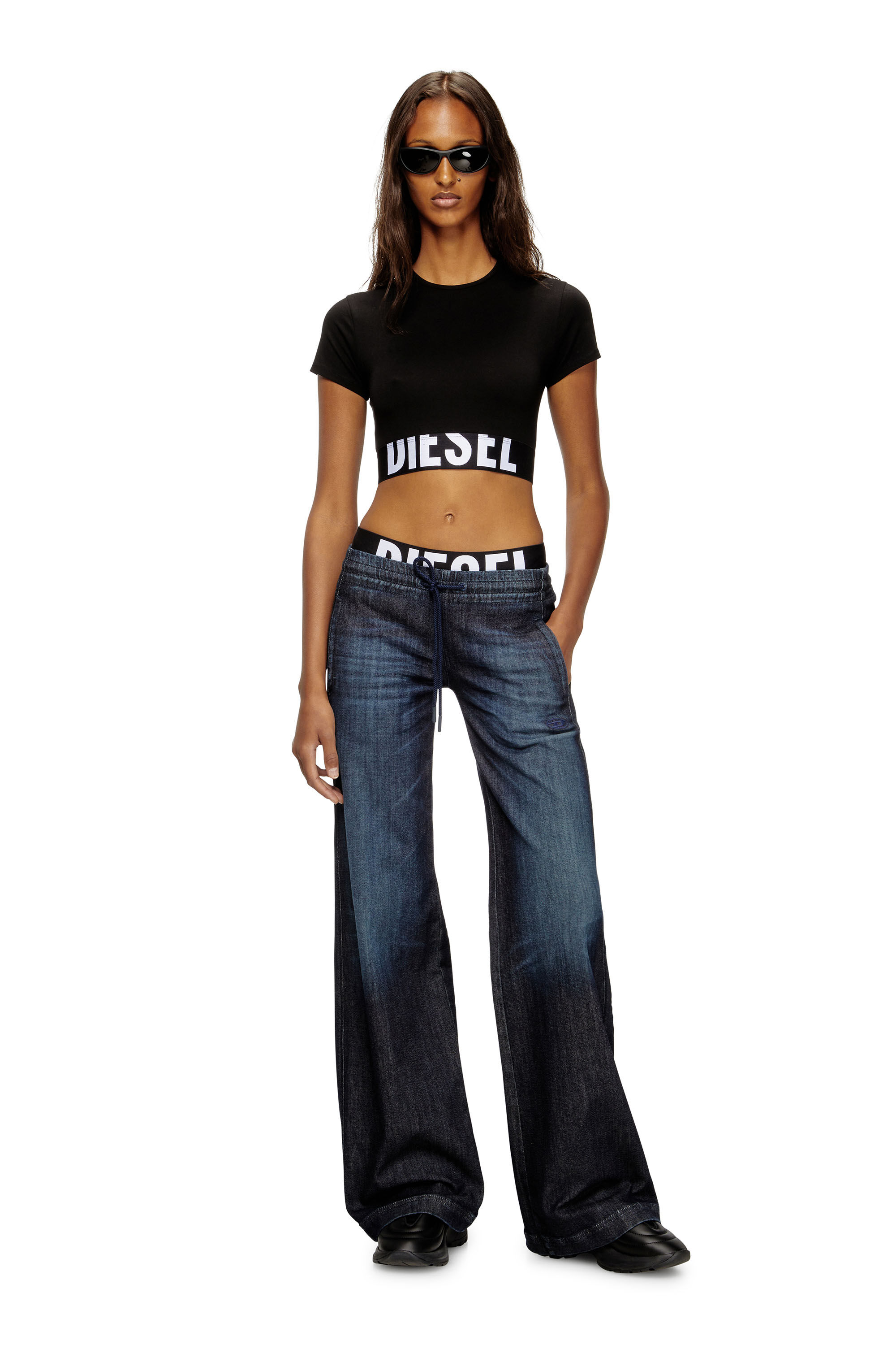 Diesel - UFTEE-SPORT-CROPPED-T-SHIRT, Top crop sportif avec bande à logo Femme in Noir - 6