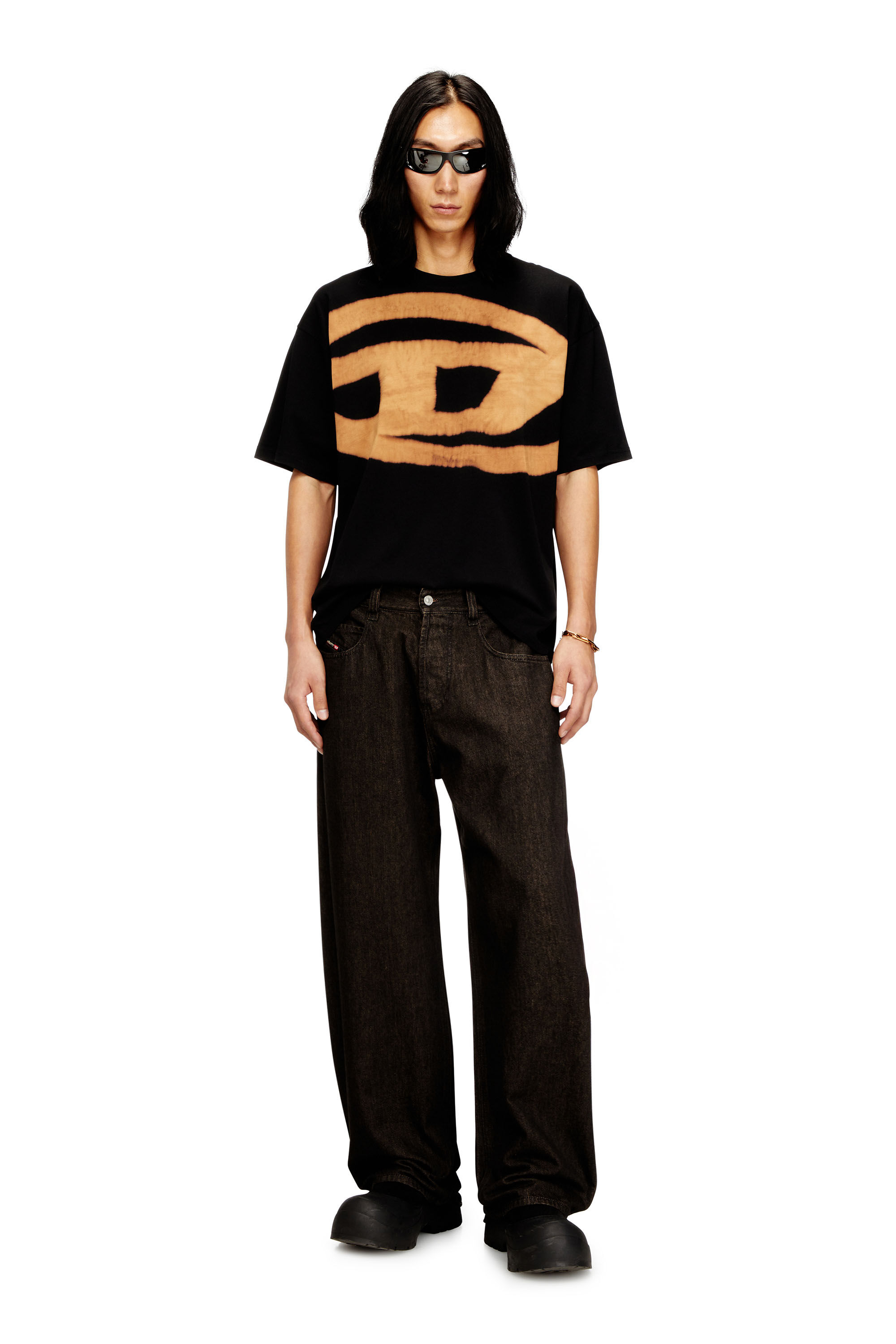 Diesel - T-BOXT-BLEACH, T-shirt avec logo Oval D effet blanchi Homme in Polychrome - 1