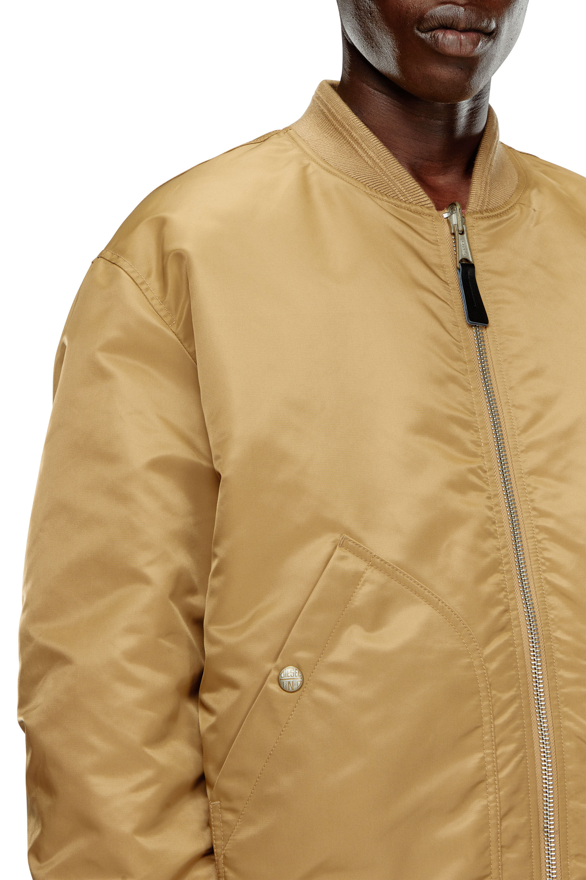 Diesel - J-HELD, Veste bomber en nylon rembourré avec Oval D Homme in Marron - 5
