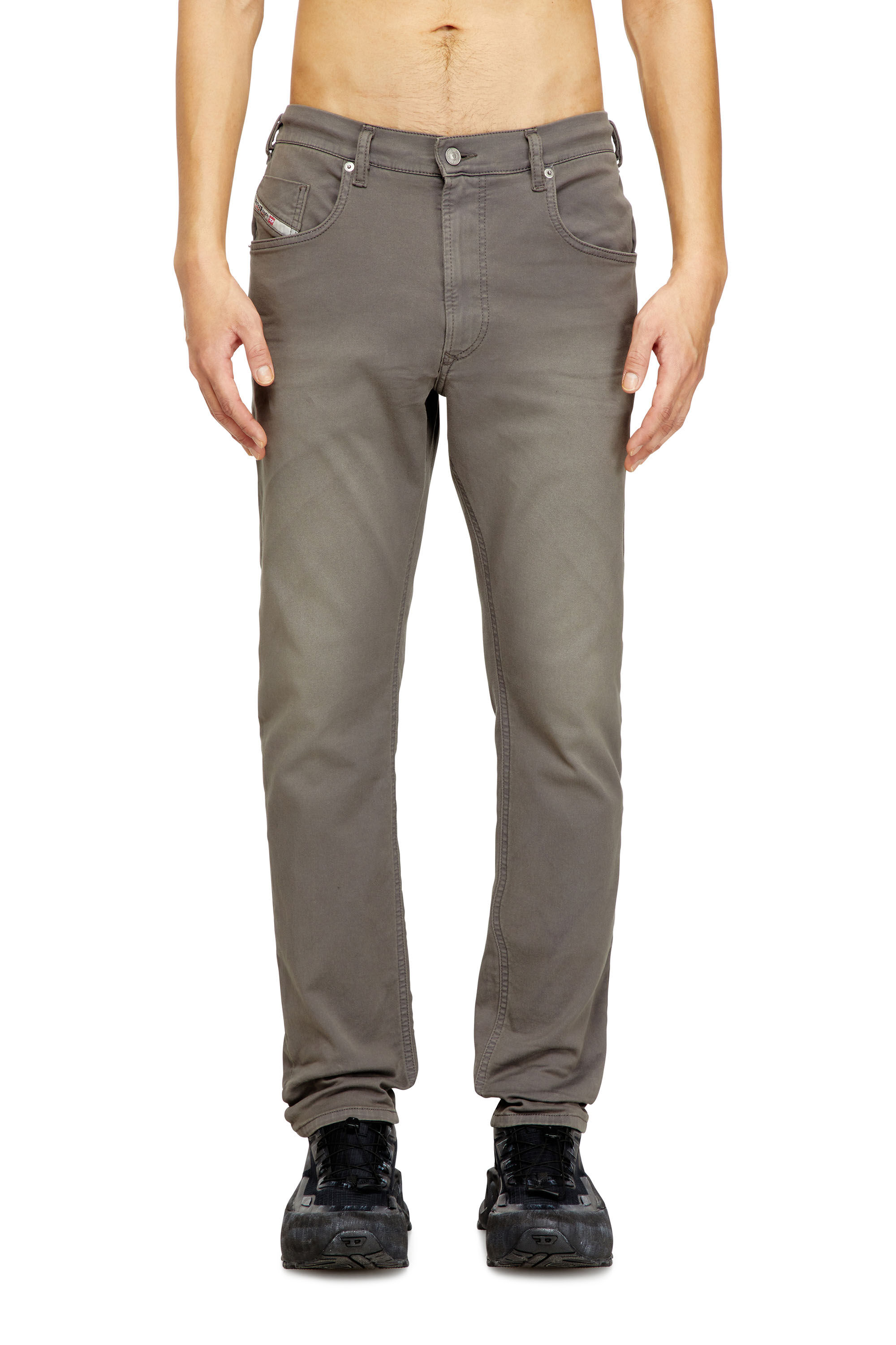 Diesel - Regular 2032 D-Krooley-BW Joggjeans® 0670M Homme, null - Image 2