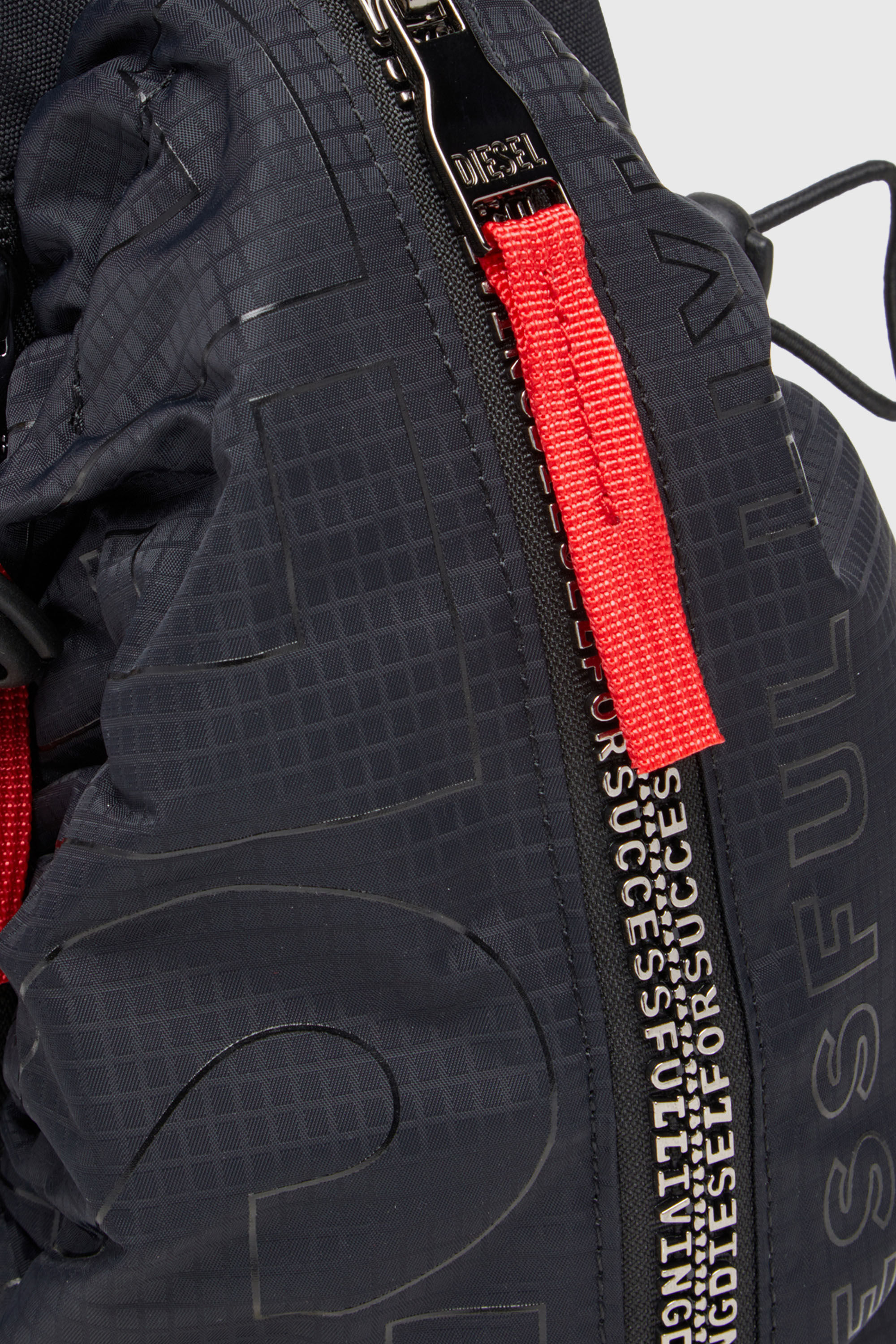 Diesel - ZIP-D CROSSBODY X, Zip-D-Borsa monospalla in shell jacquard Uomo in Nero - 5