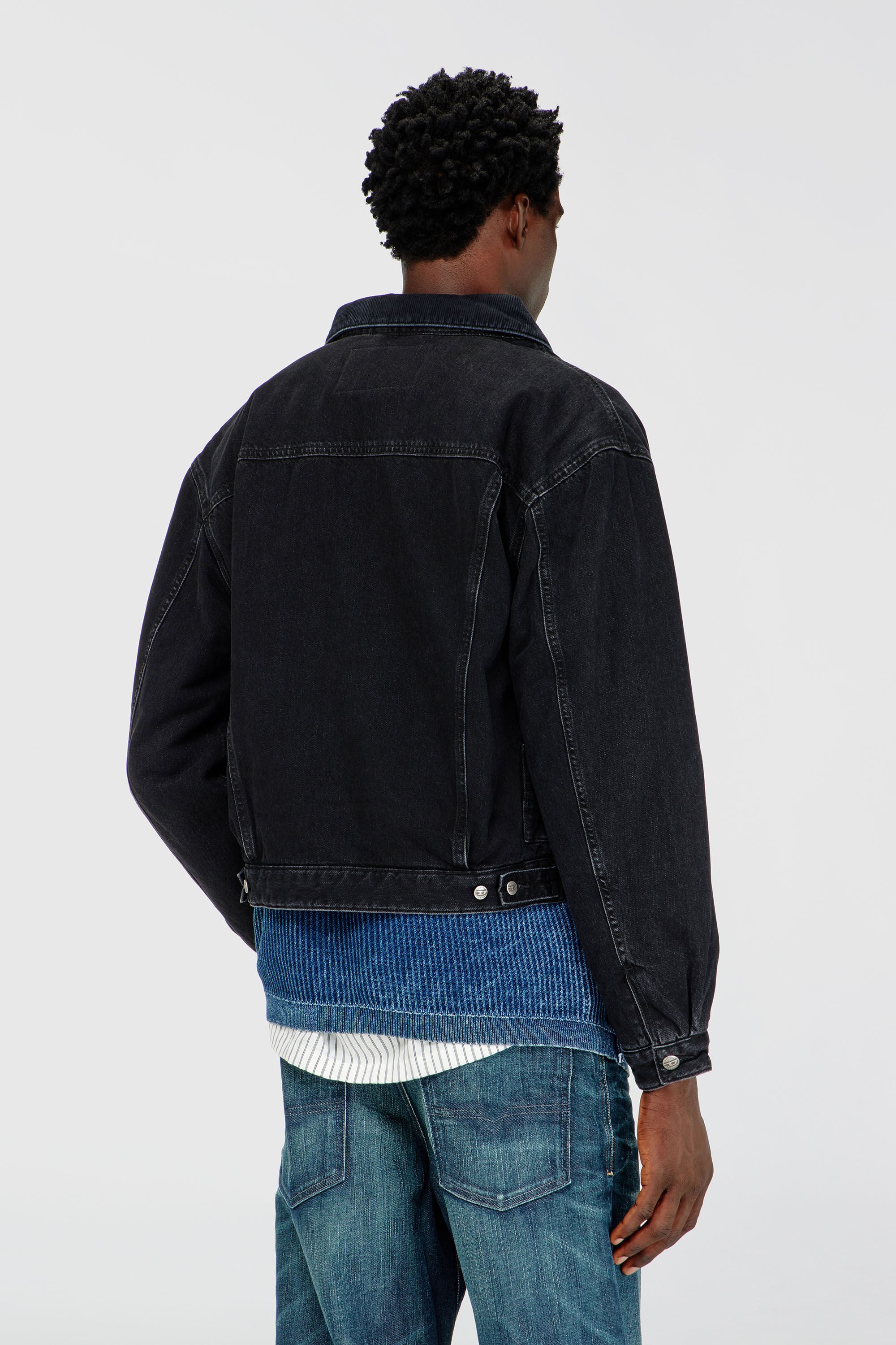 Diesel - D-RANGER-T, Unisex Gesteppte Truckerjacke aus Denim in Schwarz - 4