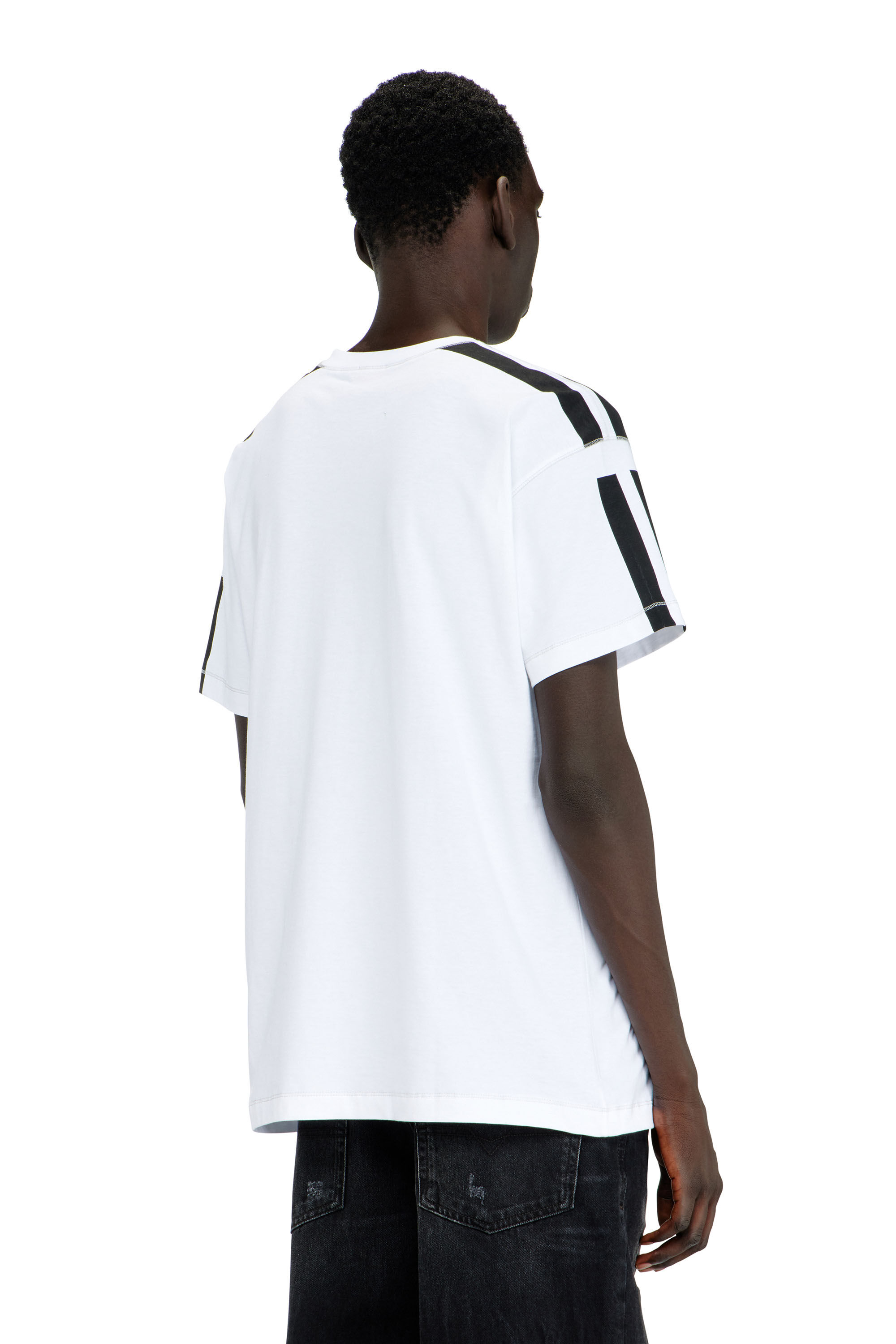 Diesel - T-NORM-V12, T-shirt en coton avec imprim&eacute;s graphiques contrast&eacute;s Homme in ToBeDefined - 3