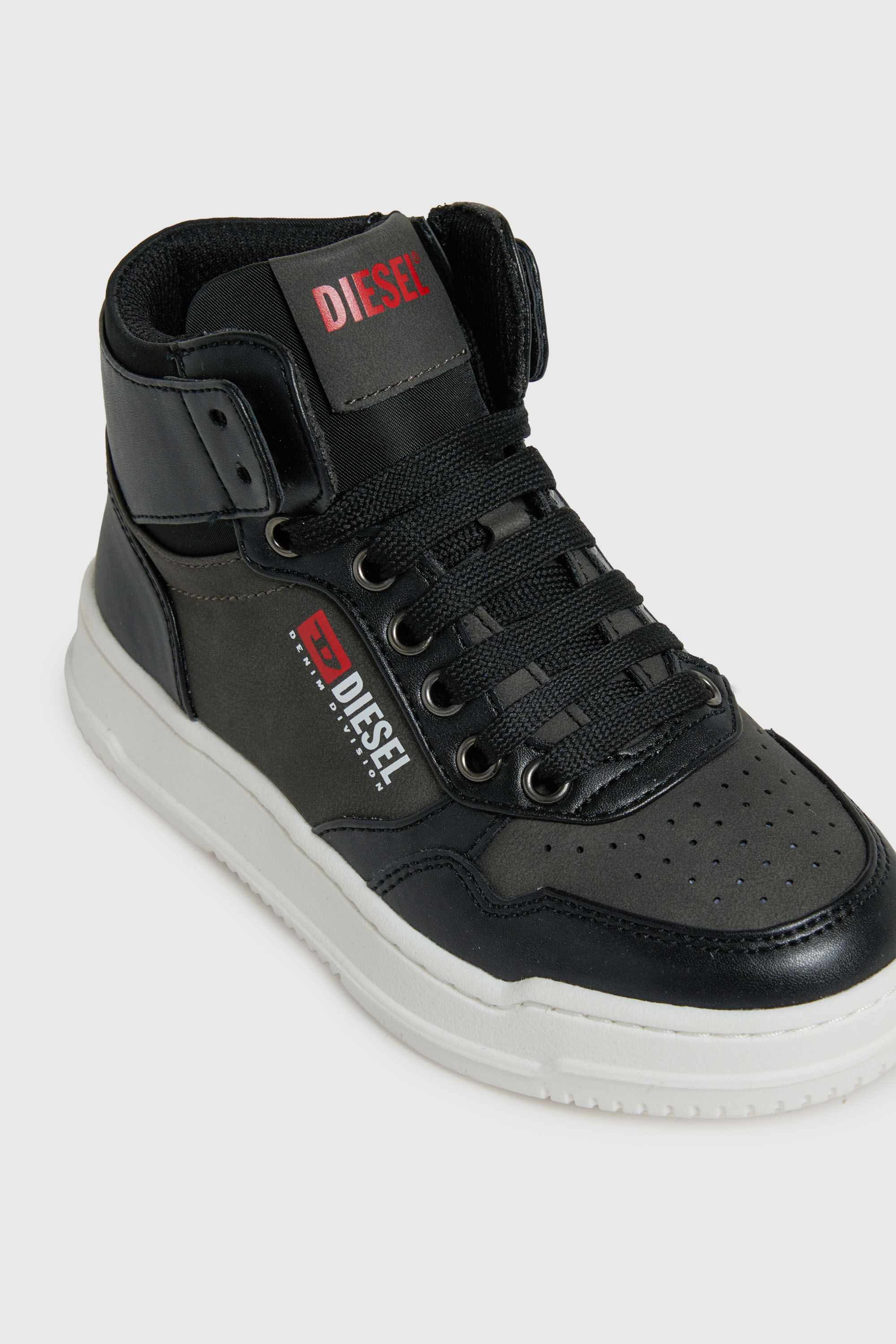 Diesel - S-CASCOUNT-MID, Unisex S-Cascount perforierte High-Top-Sneaker in Schwarz - 4