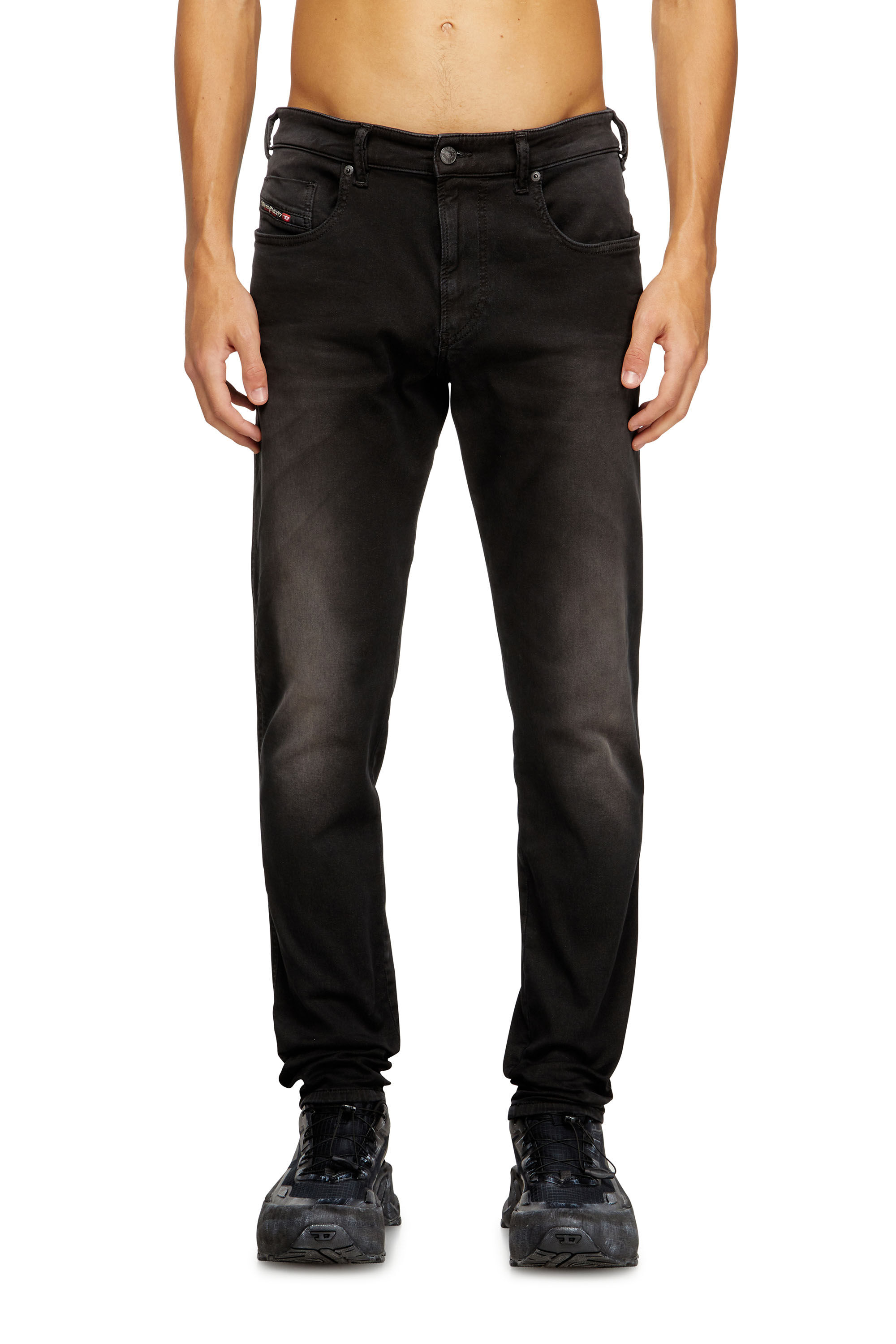 Diesel - Slim 2062 D-Strukt Joggjeans® 0670M Uomo, Nero/Grigio scuro - Image 3