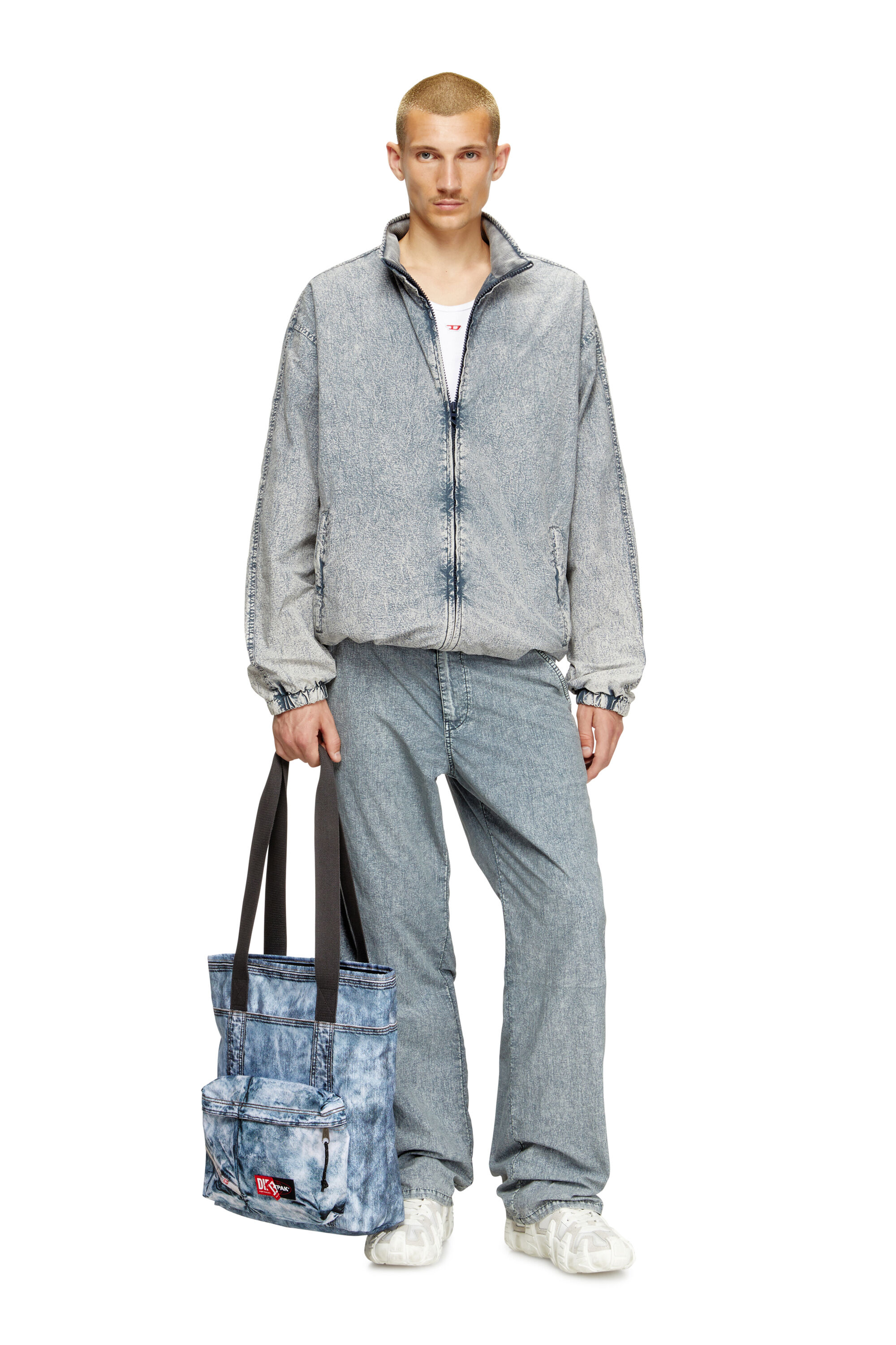 Diesel - DIESEL TOTE, Tote bag in denim trompe l'oeil Unisex in Blu - 5