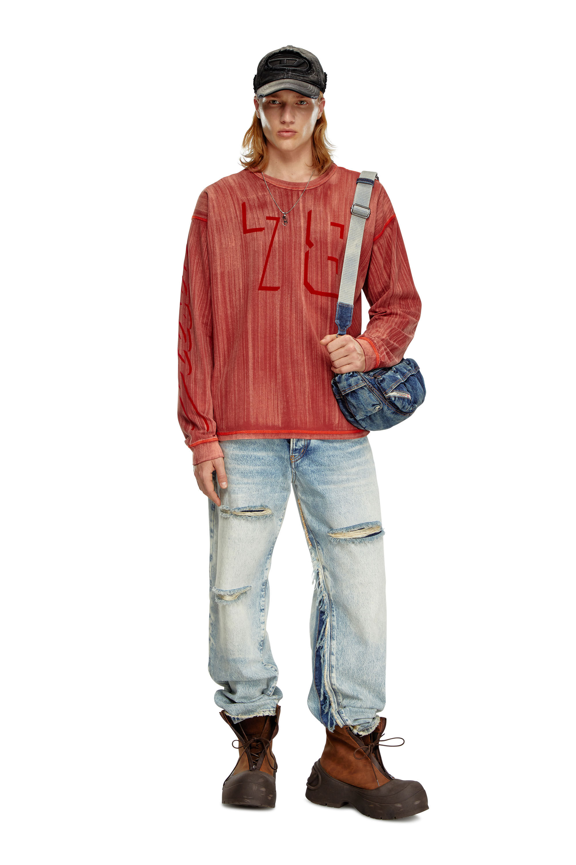 Diesel - T-BOXT-LS-Q2, Homme T-shirt à manches longues avec effet délavé au coups de pinceau in Rouge - Image 1