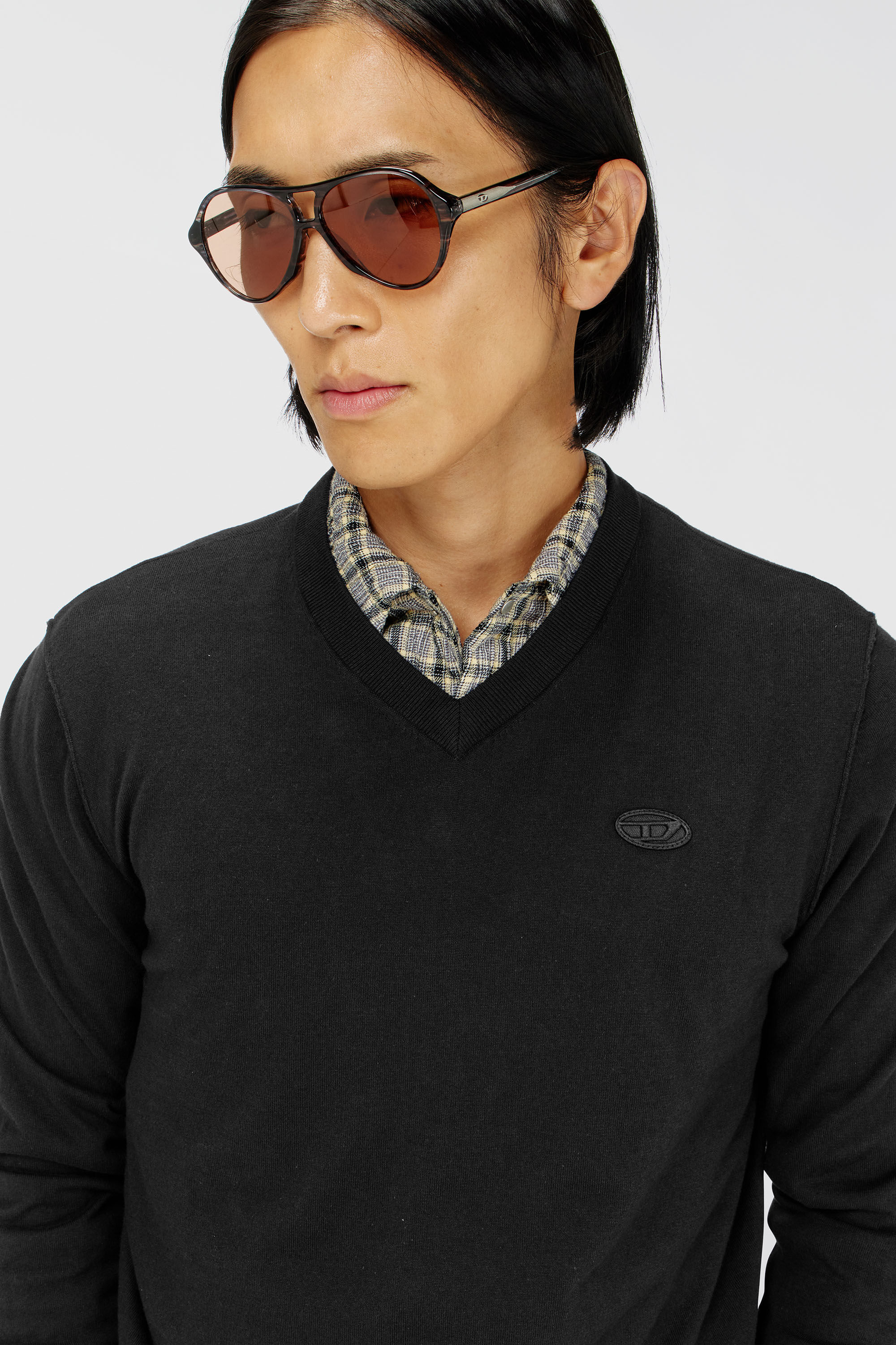 Diesel - K-FREEX-VNECK-TAG-T92, Maglia in cotone con logo Oval D tono su tono Uomo in Nero - 5