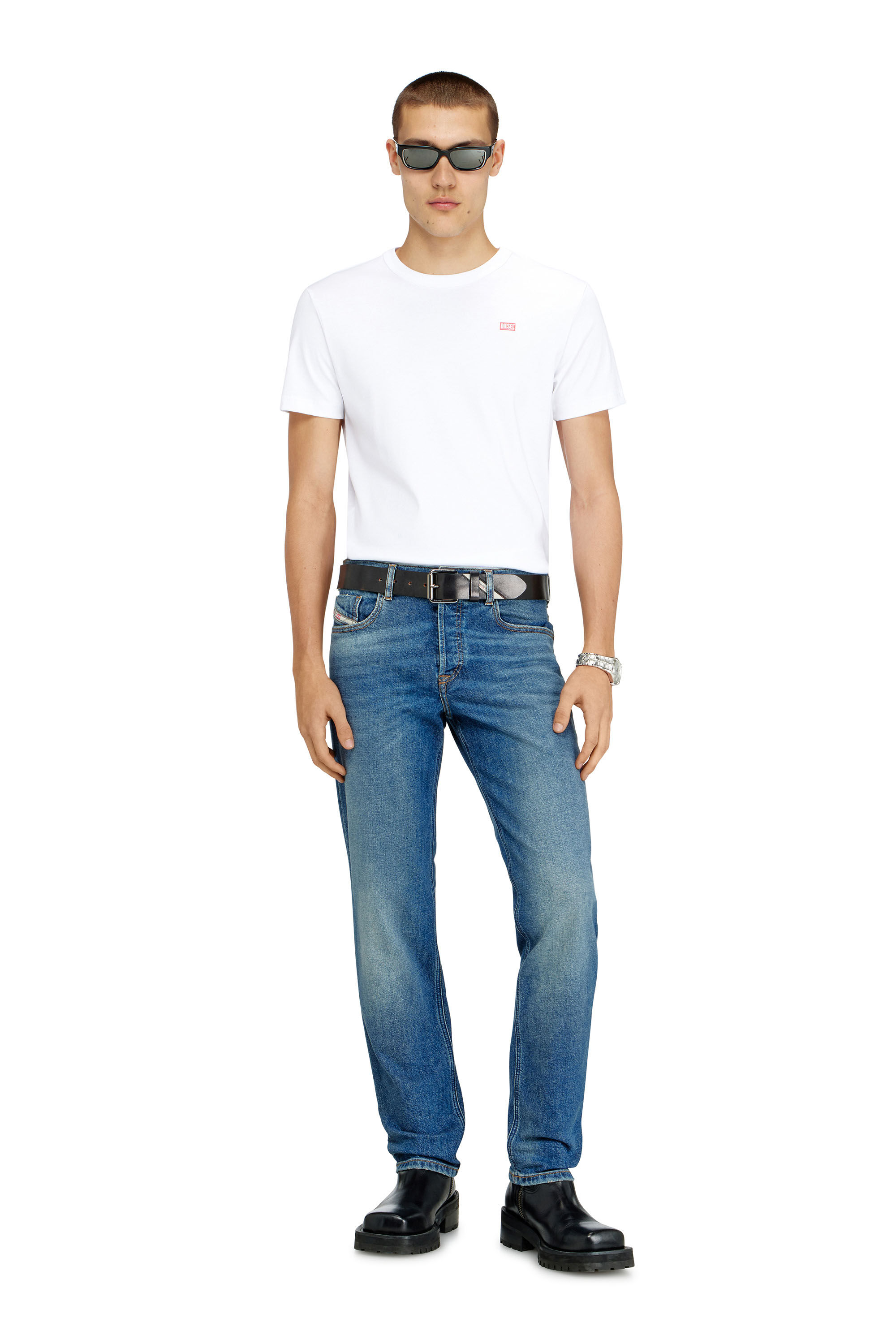 Diesel - Regular Jeans 2023 D-Finitive 0BEBD Homme, Bleu - Image 1