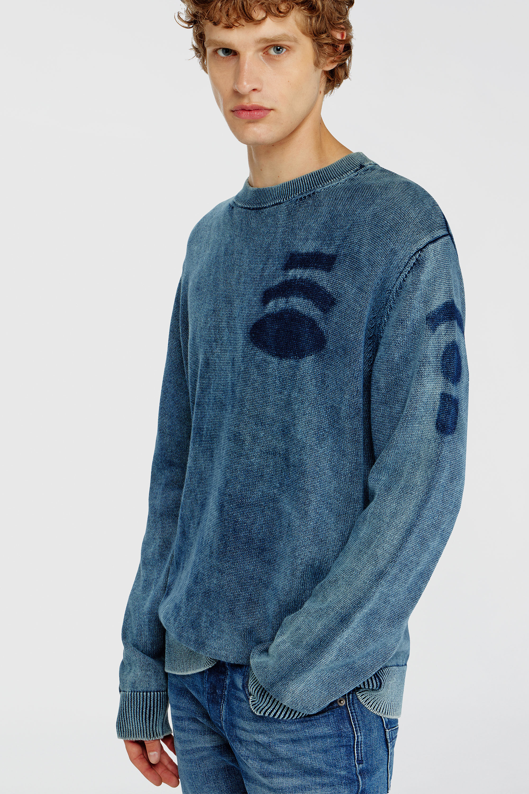 Diesel - K-PERNE, Herren Pullover in Denim-Optik mit Patch-Effekten in Mittelblau - 5
