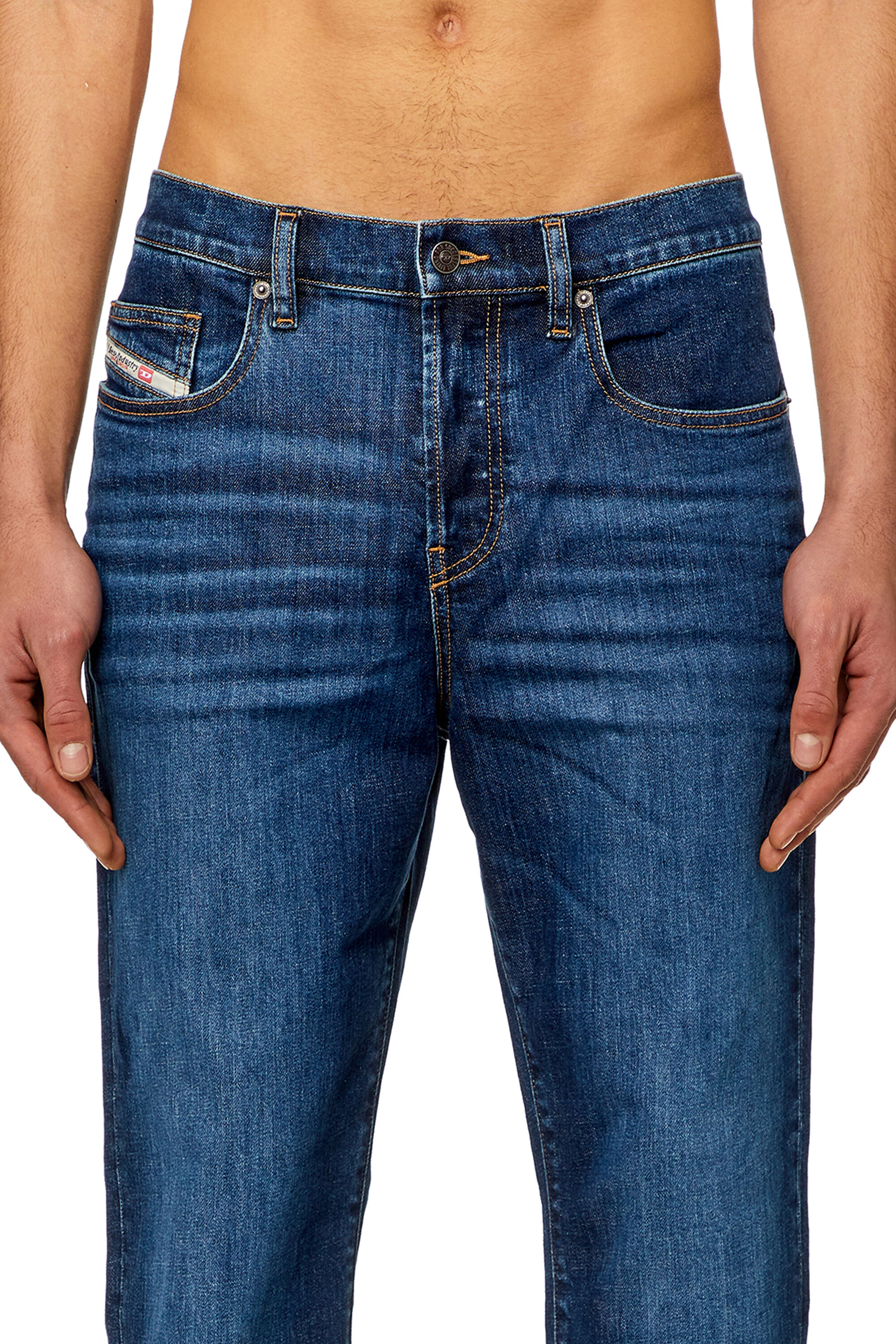 Diesel - Straight Jeans 2020 D-Viker 0PFAZ, Bleu Foncé - Image 5
