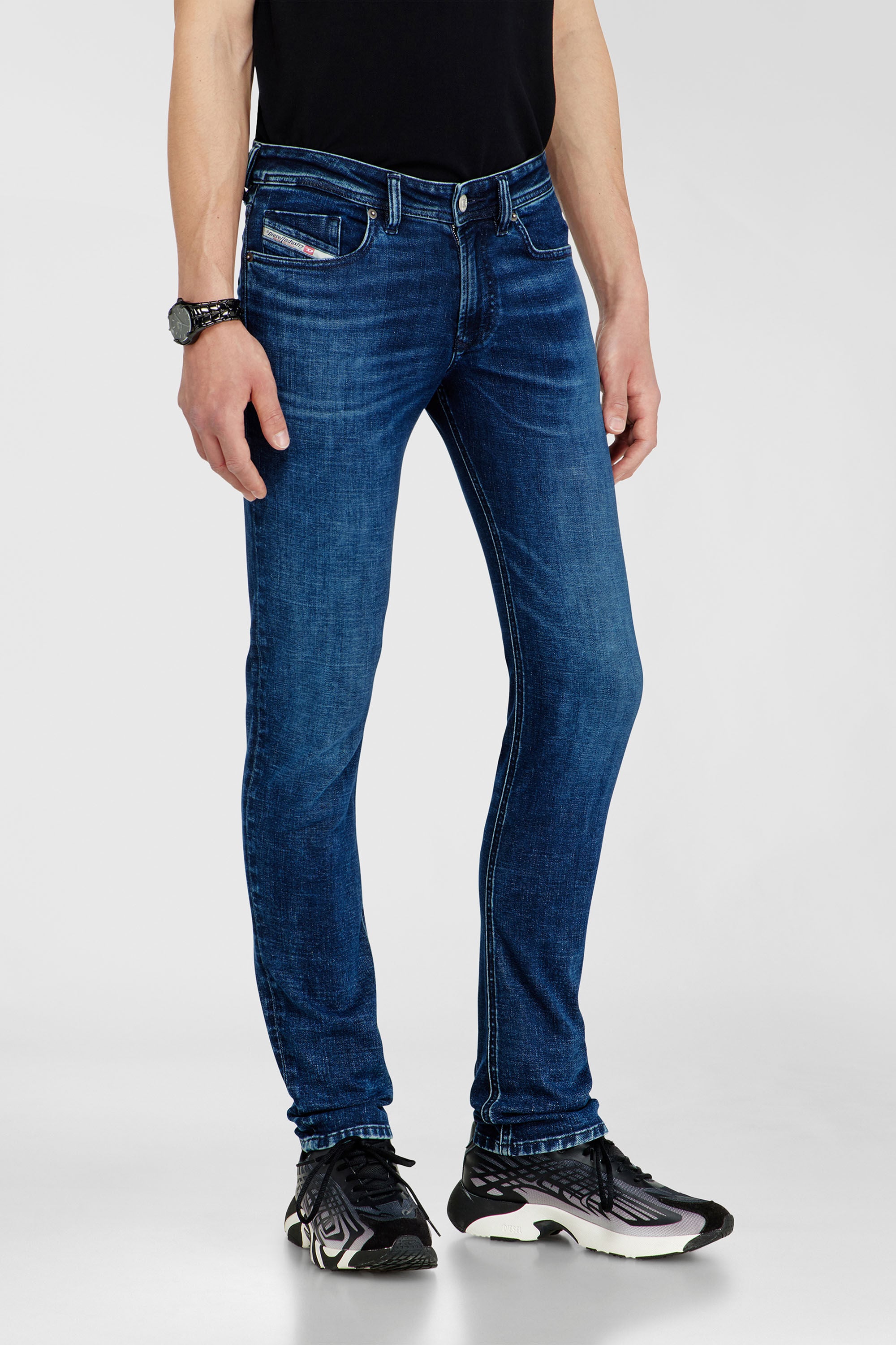 Diesel - Skinny Jeans 1979 Sleenker 0KBBD Uomo, Blu Scuro - Image 7