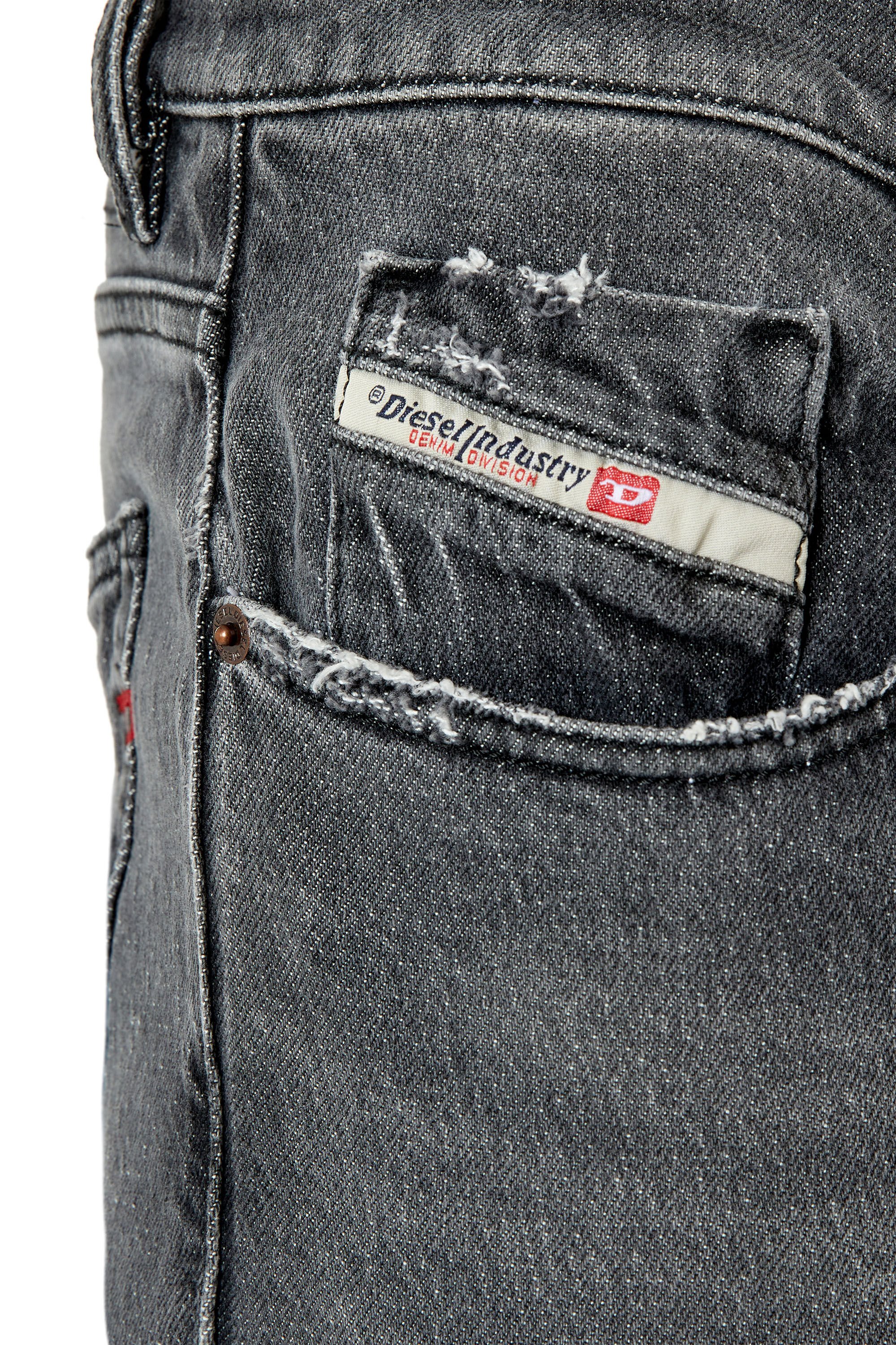 Diesel - 2019 D-Strukt 09E75 Slim Jeans, Noir/Gris foncé - Image 5