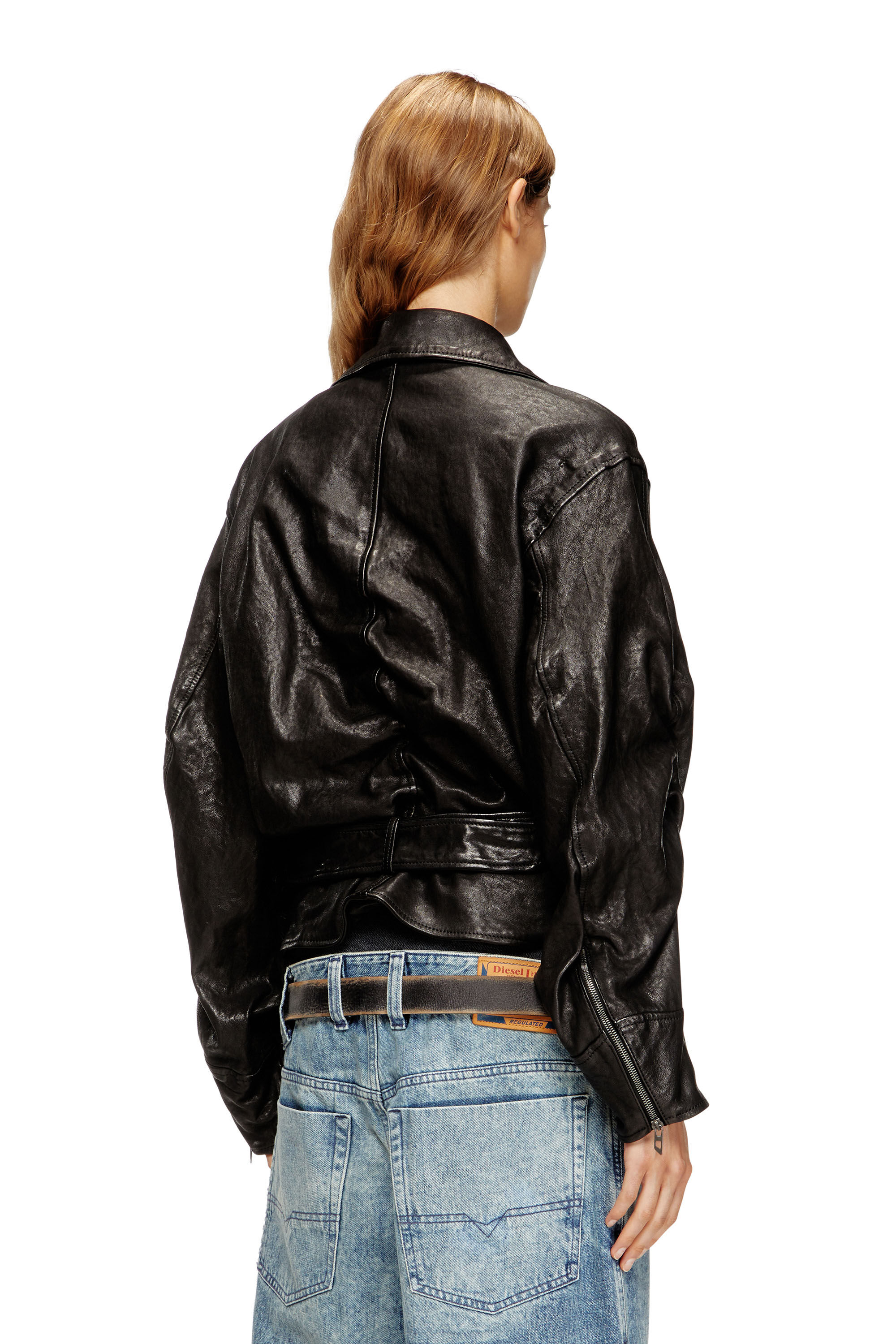 Diesel - L-OYS, Veste à ceinture en cuir bouilli Femme in Noir - 4