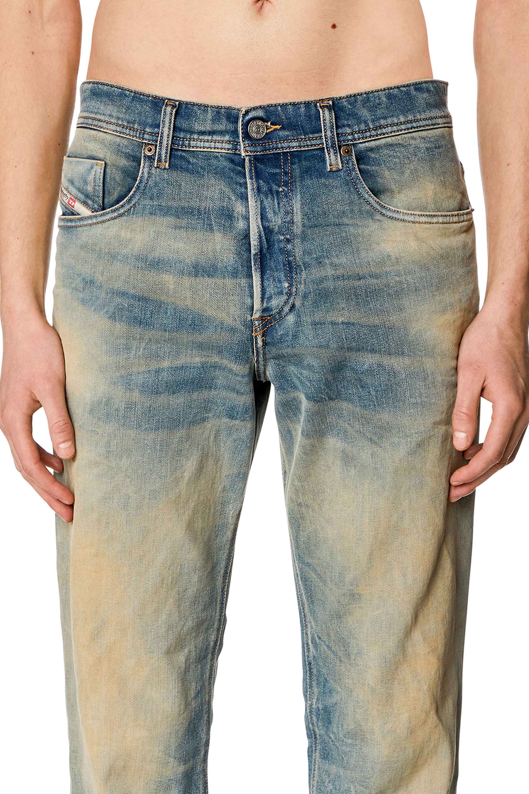 Diesel - Tapered Jeans 2023 D-Finitive 09H78, Blu medio - Image 5