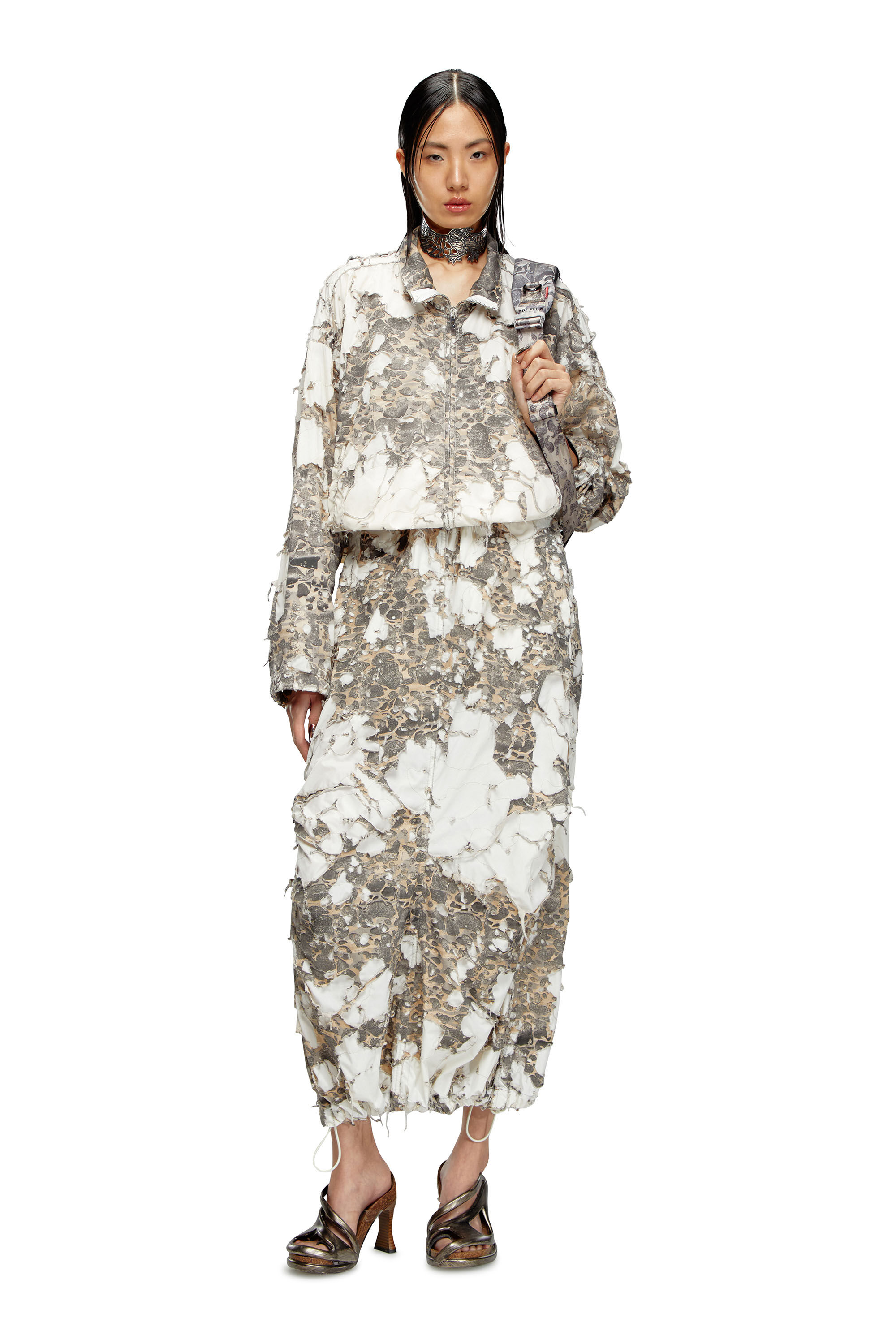 Diesel - O-HOCKYS, Donna Gonna lunga con camouflage destroyed in Bianco - Image 1