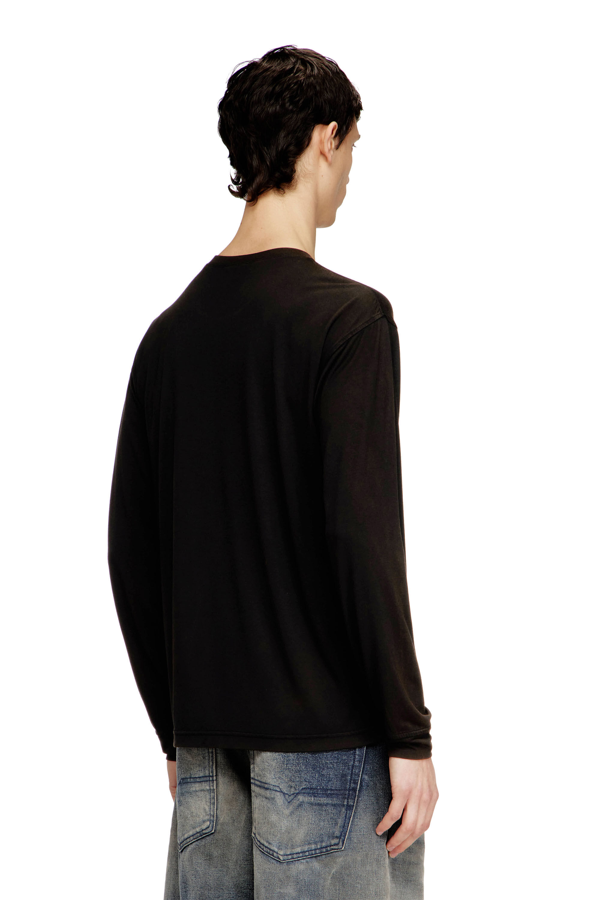 Diesel - T-NORMS-LS, T-shirt fluida a maniche lunghe con micro ricamo Uomo in Nero - 4