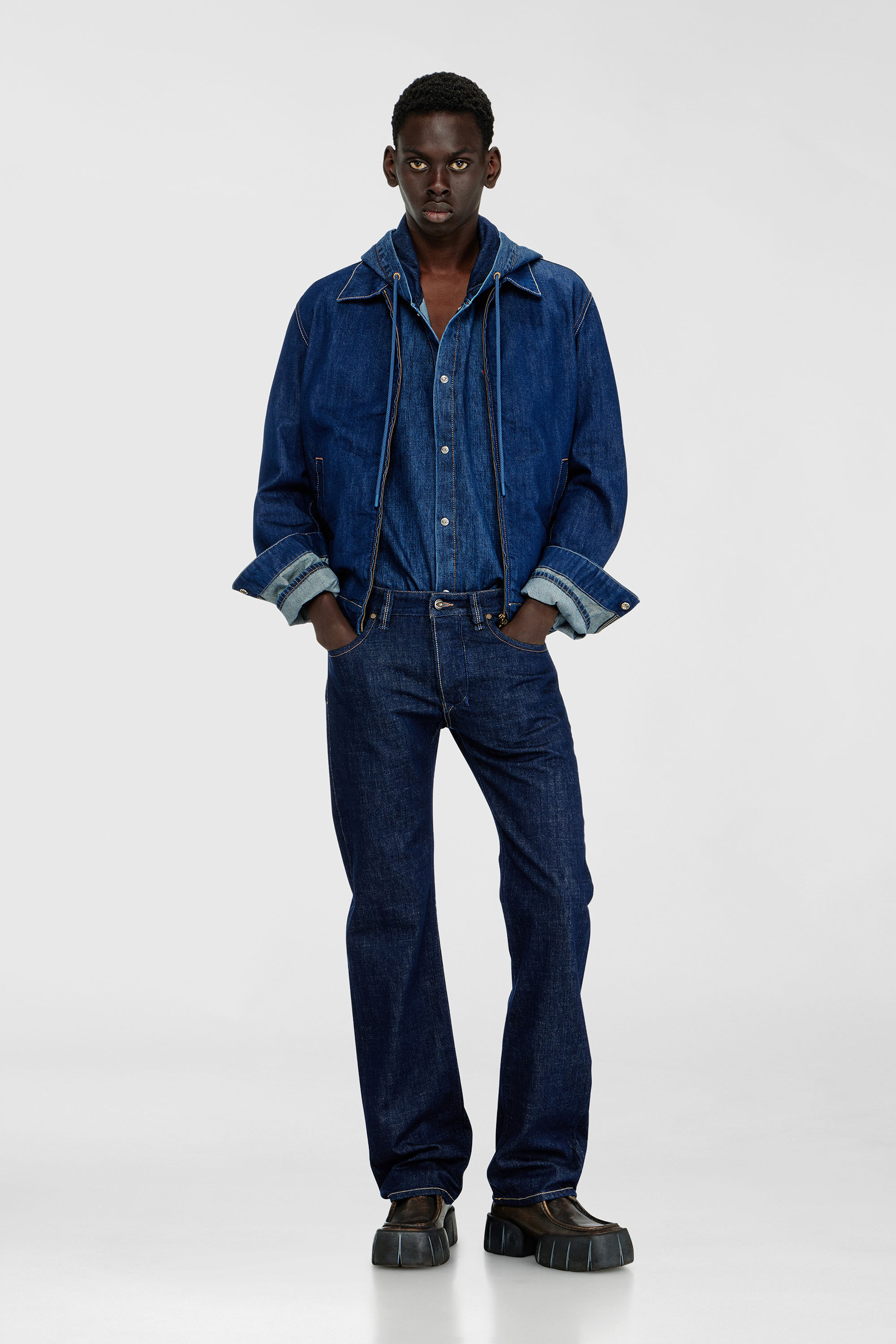 Diesel - Regular Jeans 1985 Larkee 007EQ Homme, Bleu Fonc&eacute; - Image 1