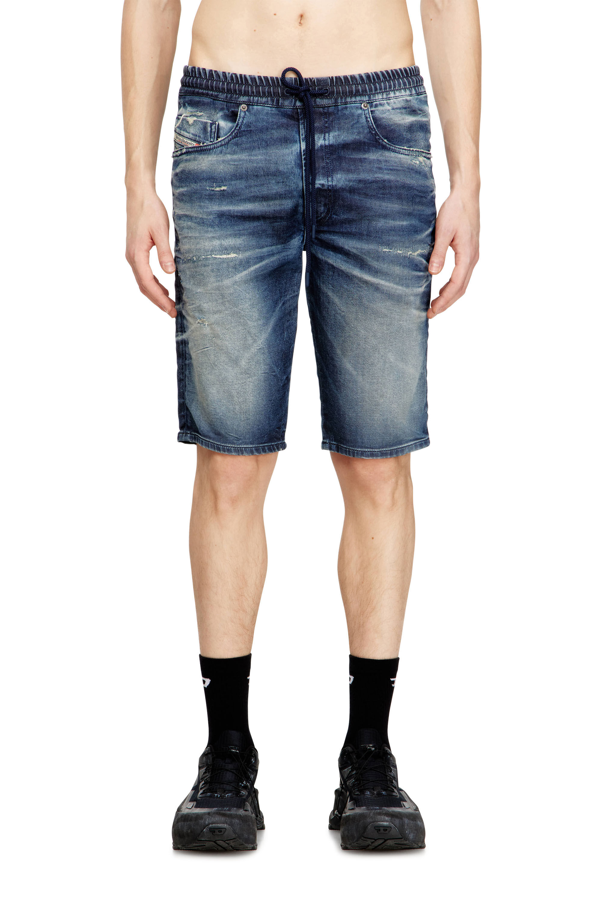 Diesel - 2033 D-KROOLEY-SHORT JOGG, Herren Slim-Fit-Shorts aus behandelten JoggJeans in Blau - 3