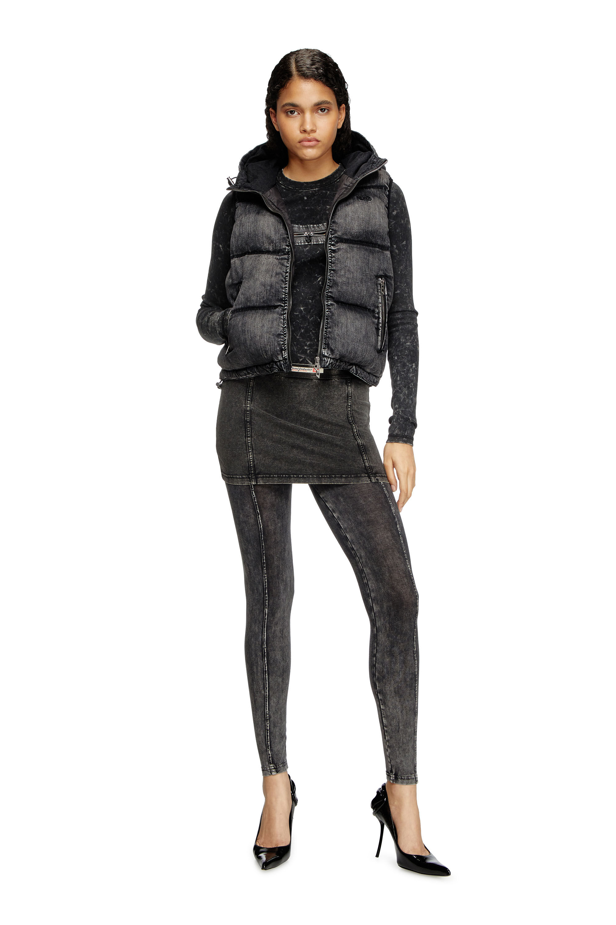 Diesel - W-HOPPER, Gilet matelassé à capuche en denim délavé Femme in Noir - 1