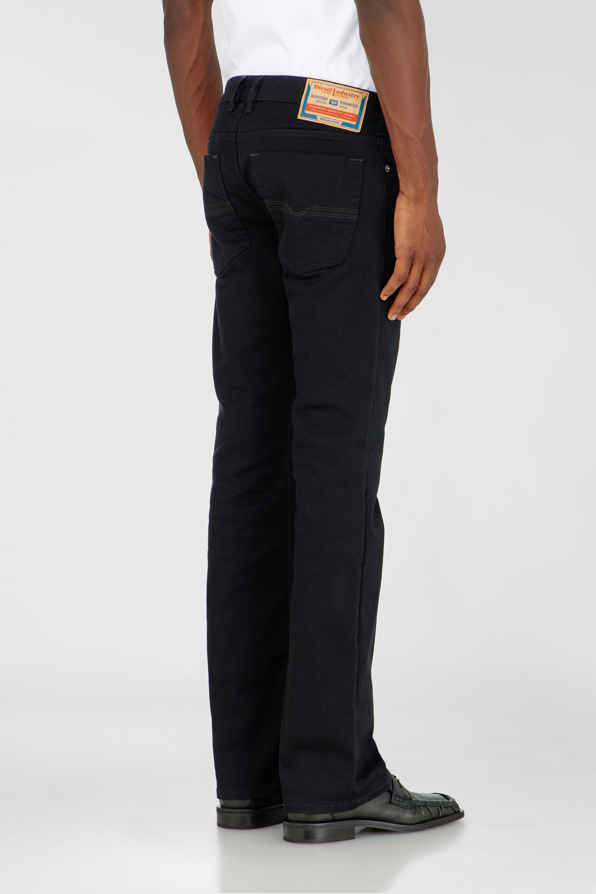 Diesel - Herren Bootcut Jeans 2007 Zatiny 0688H, Schwarz/Dunkelgrau - 5