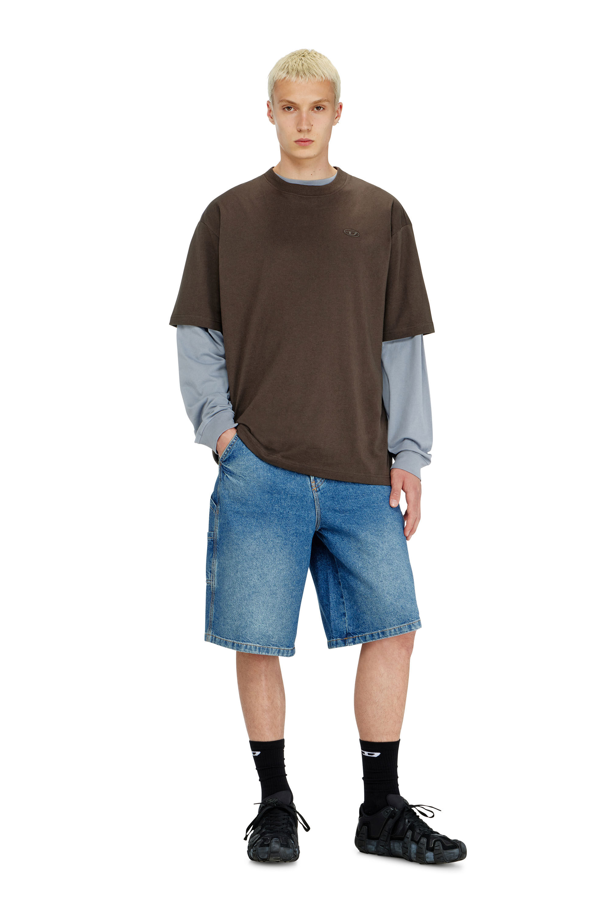 Diesel - T-BOGGY-MEGOVAL-D, T-shirt con maxi-ricamo oval D Uomo in Marrone - 1