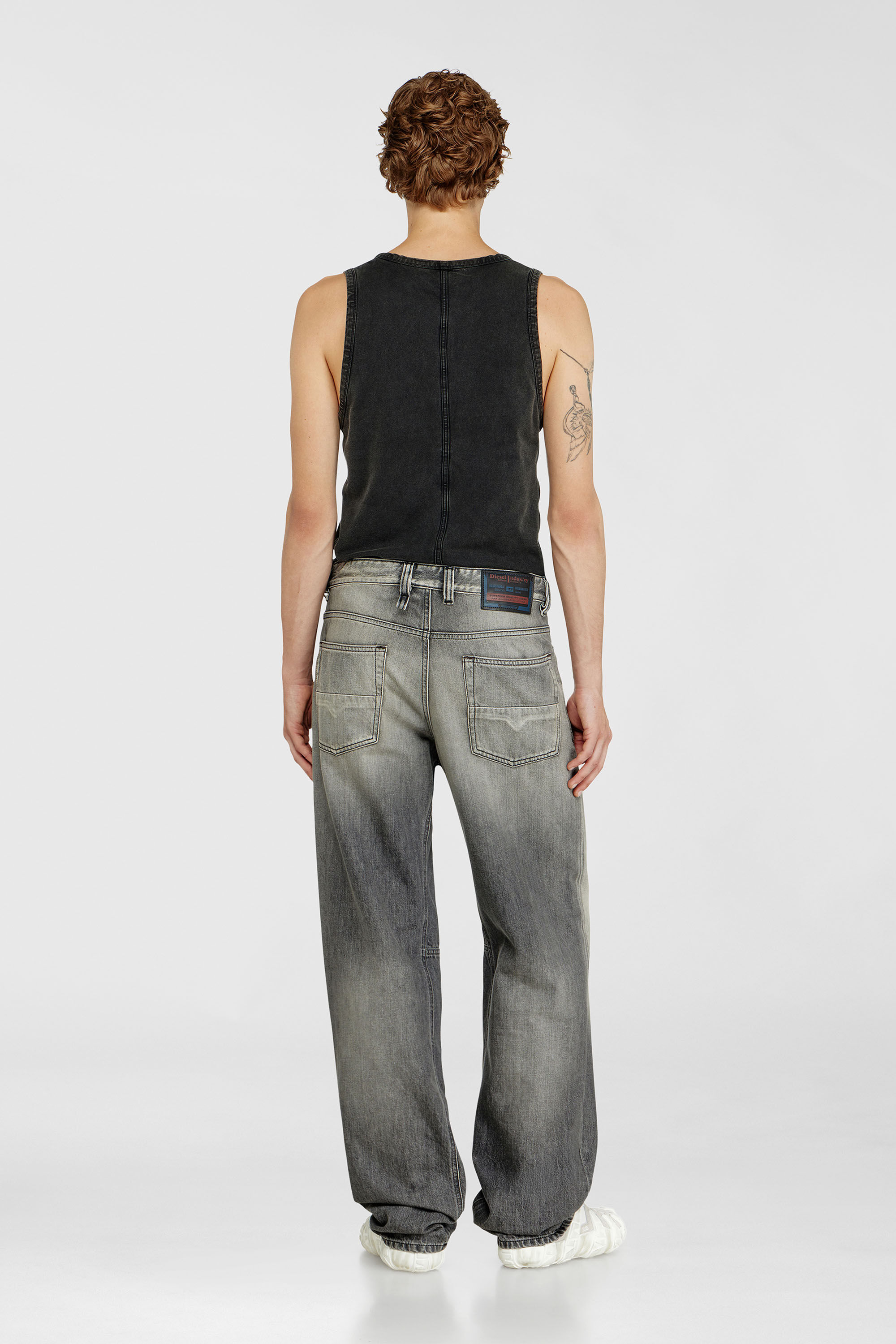 Diesel - Relaxed Jeans 2001 D-Macro 09P56 Homme, Gris - Image 3