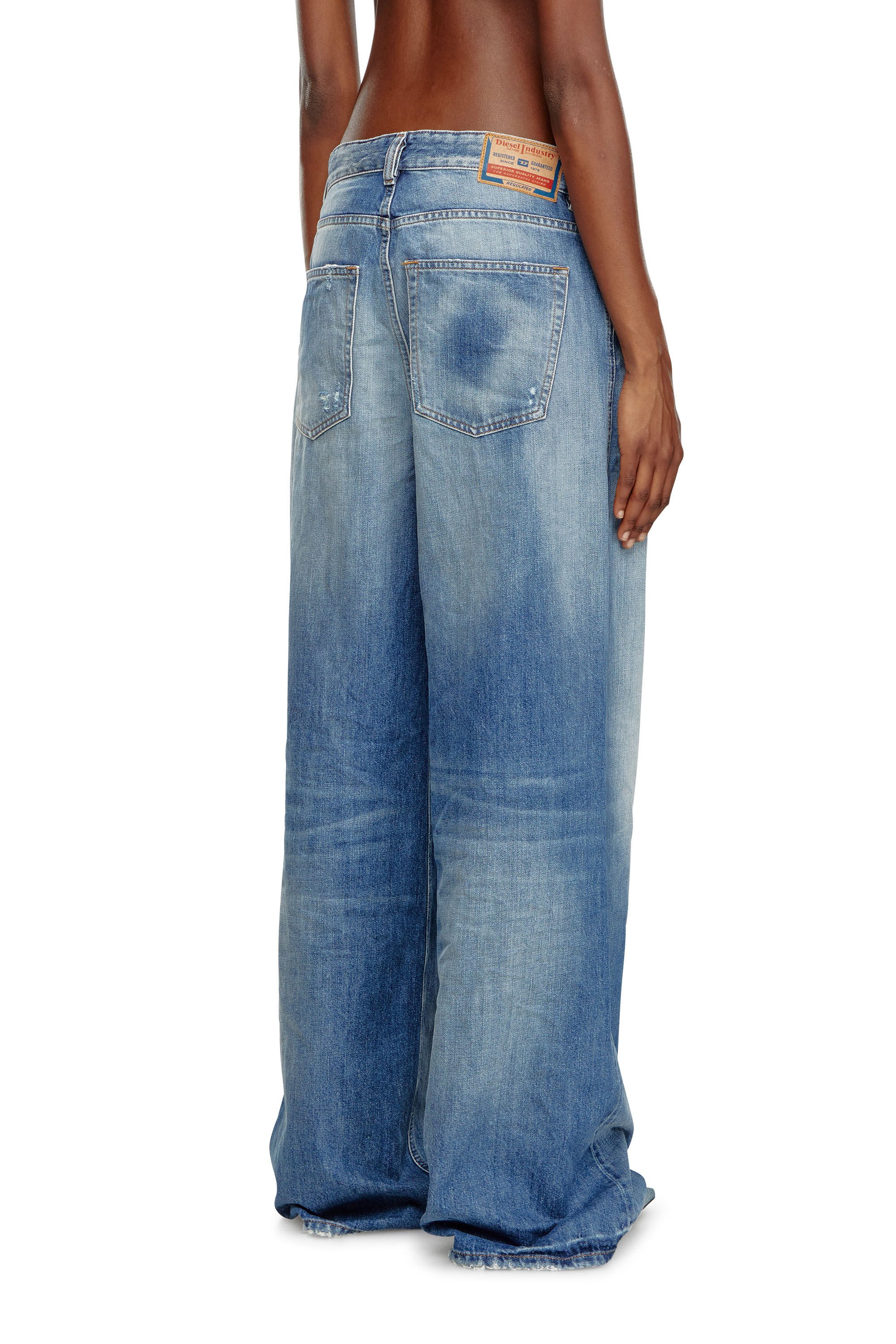 Diesel - Femme Straight Jeans 1996 D-Sire 09J86, Bleu moyen - Image 4