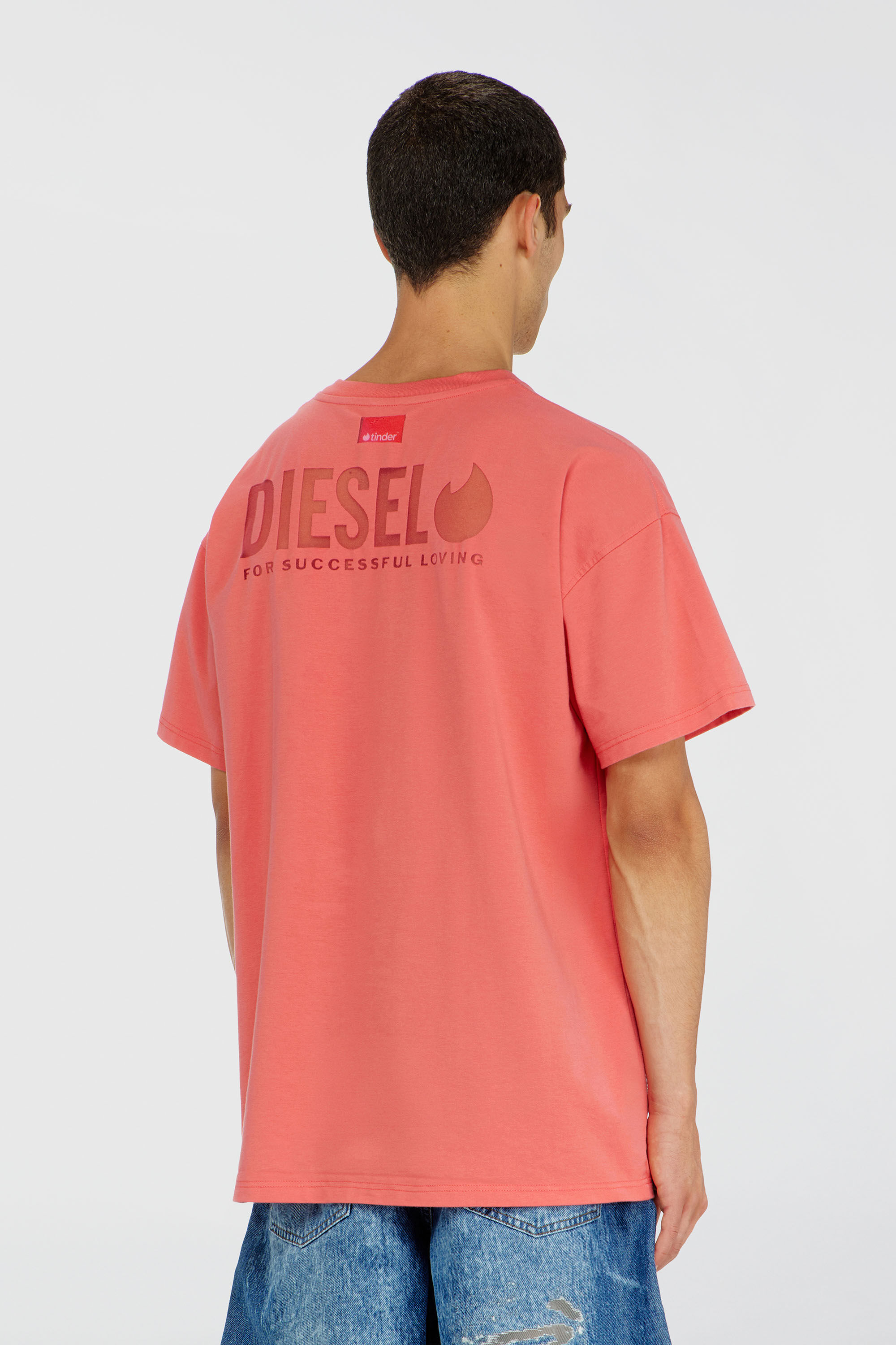 Diesel - PR-T-NORM-CHITIND-R, Unisex T-Shirt mit transparentem Logo auf der R&uuml;ckseite in Korallrosa - 4