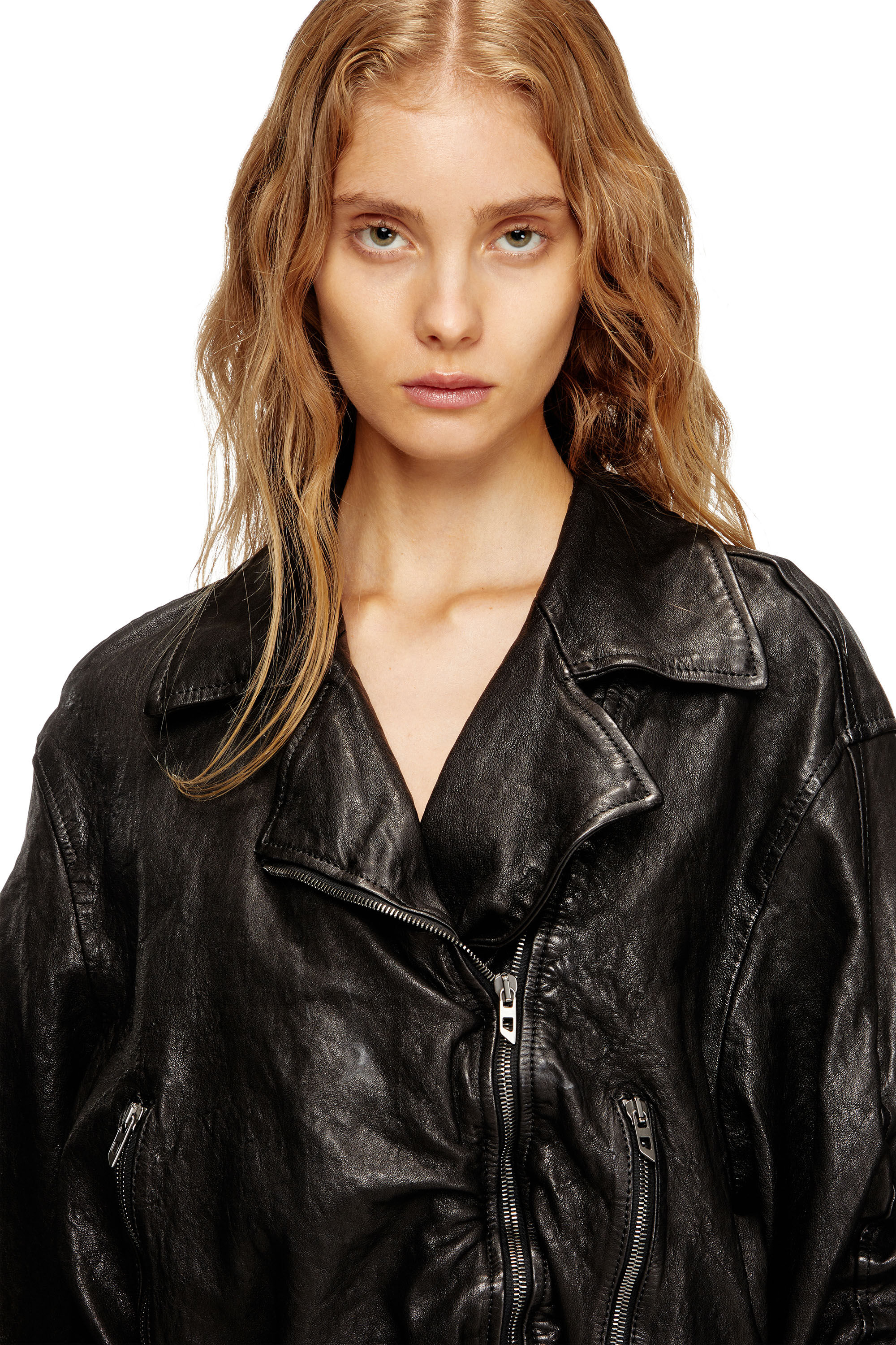 Diesel - L-OYS, Veste à ceinture en cuir bouilli Femme in Noir - 5