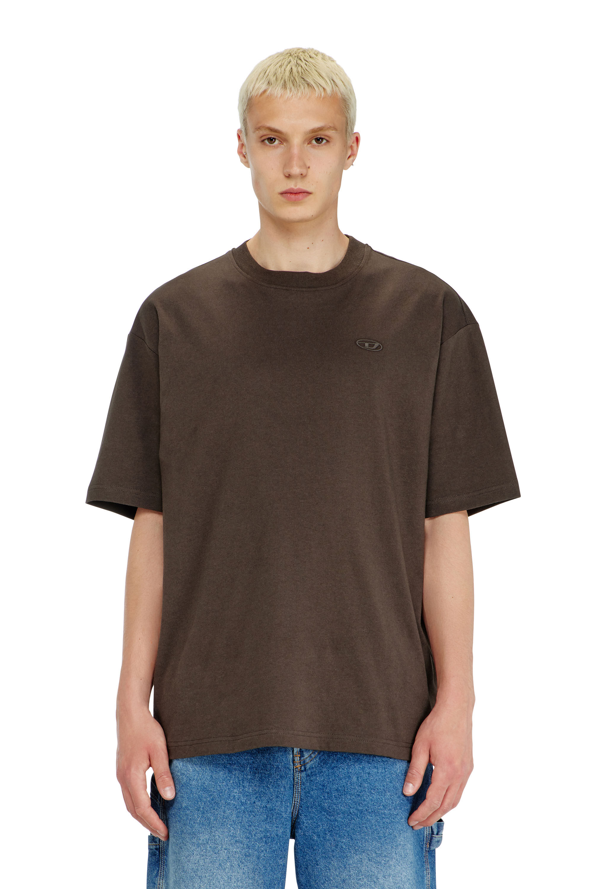 Diesel - T-BOGGY-MEGOVAL-D, T-shirt con maxi-ricamo oval D Uomo in Marrone - 3
