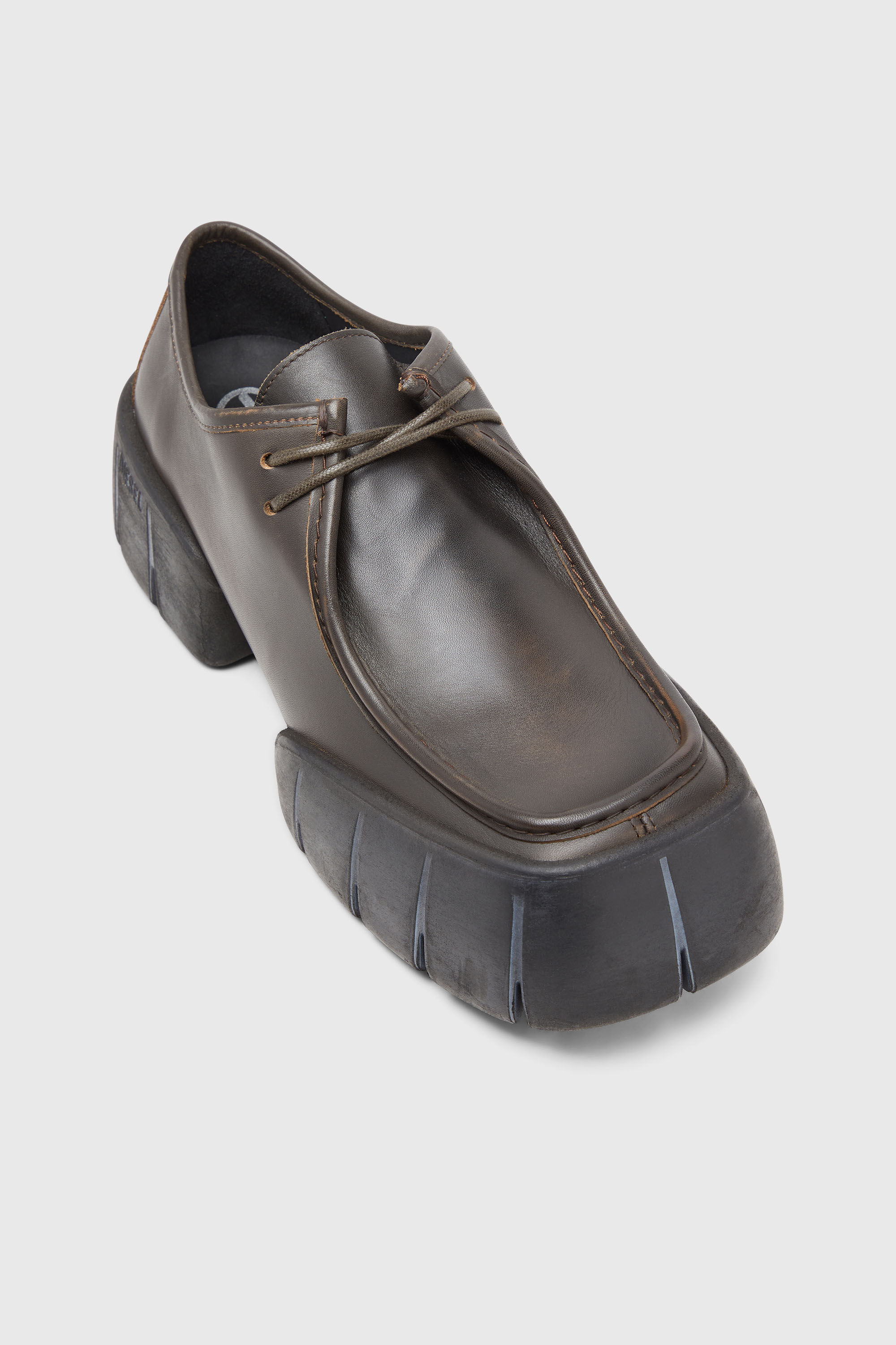 Diesel - D-TEX WB, D-Tex-Chaussures style mocassin en cuir bross&eacute; Homme in Marron - 6
