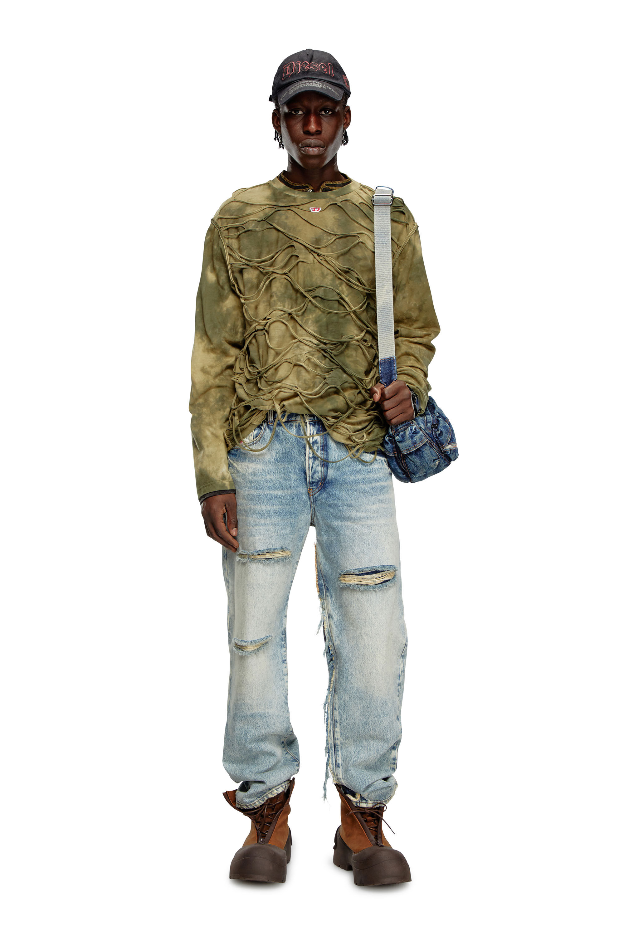 Diesel - T-CRANET-LS, Homme T-shirt à manches longues avec fils flottants in Vert - Image 1