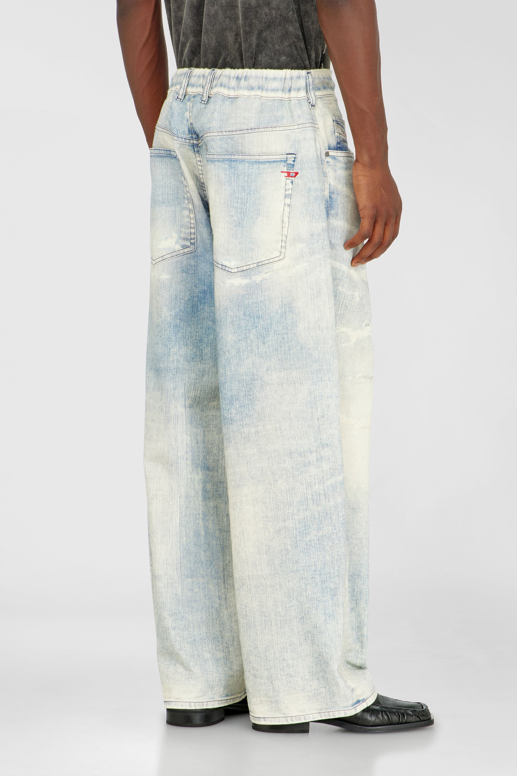 Diesel - Unisex Relaxed 2097 D-Enim-M Joggjeans&reg; 068XM, Hellblau - 3