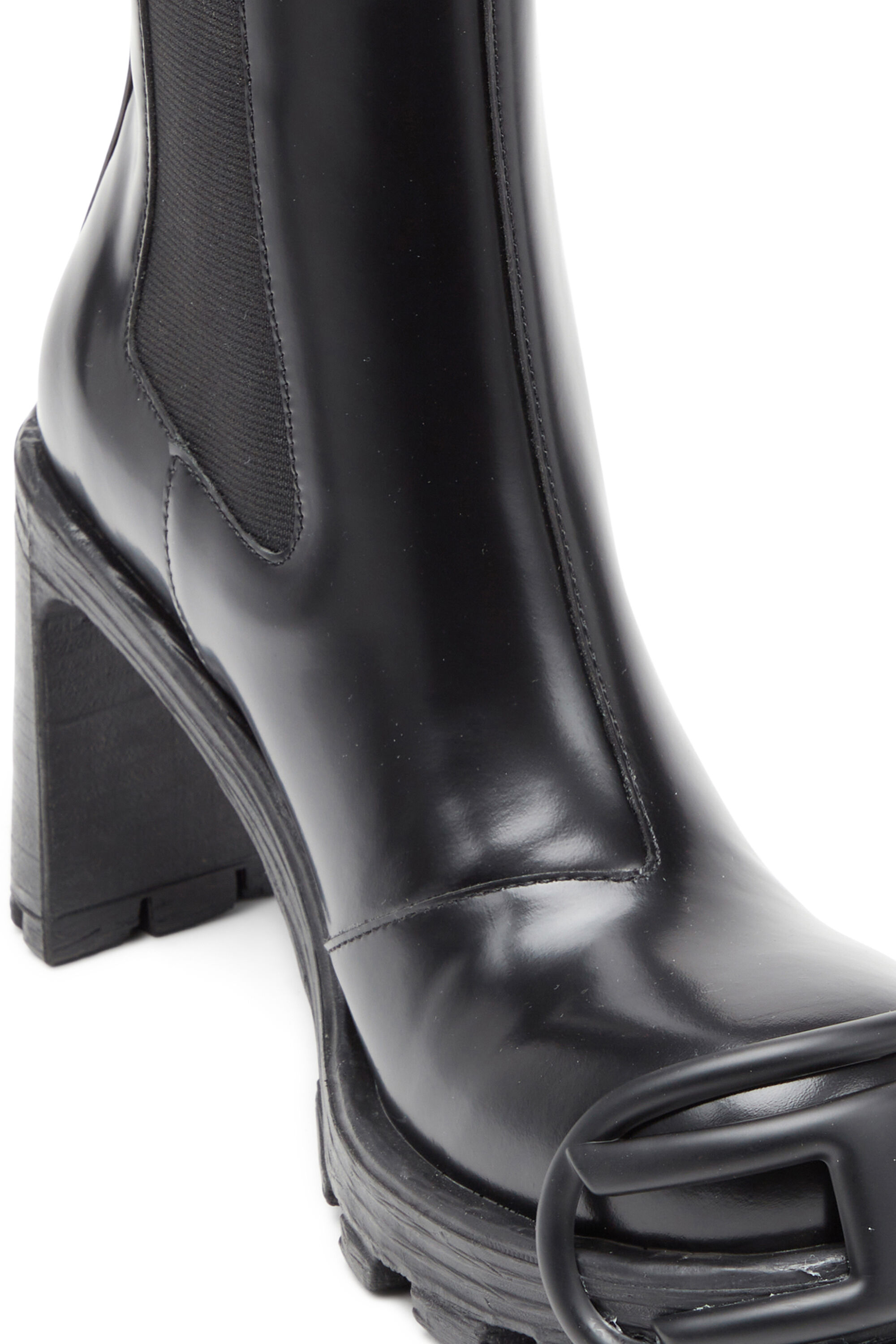 Diesel - D-HAMMER CH D W, Femme D-Hammer-Bottines à talons avec plaque Oval D in Noir - Image 4