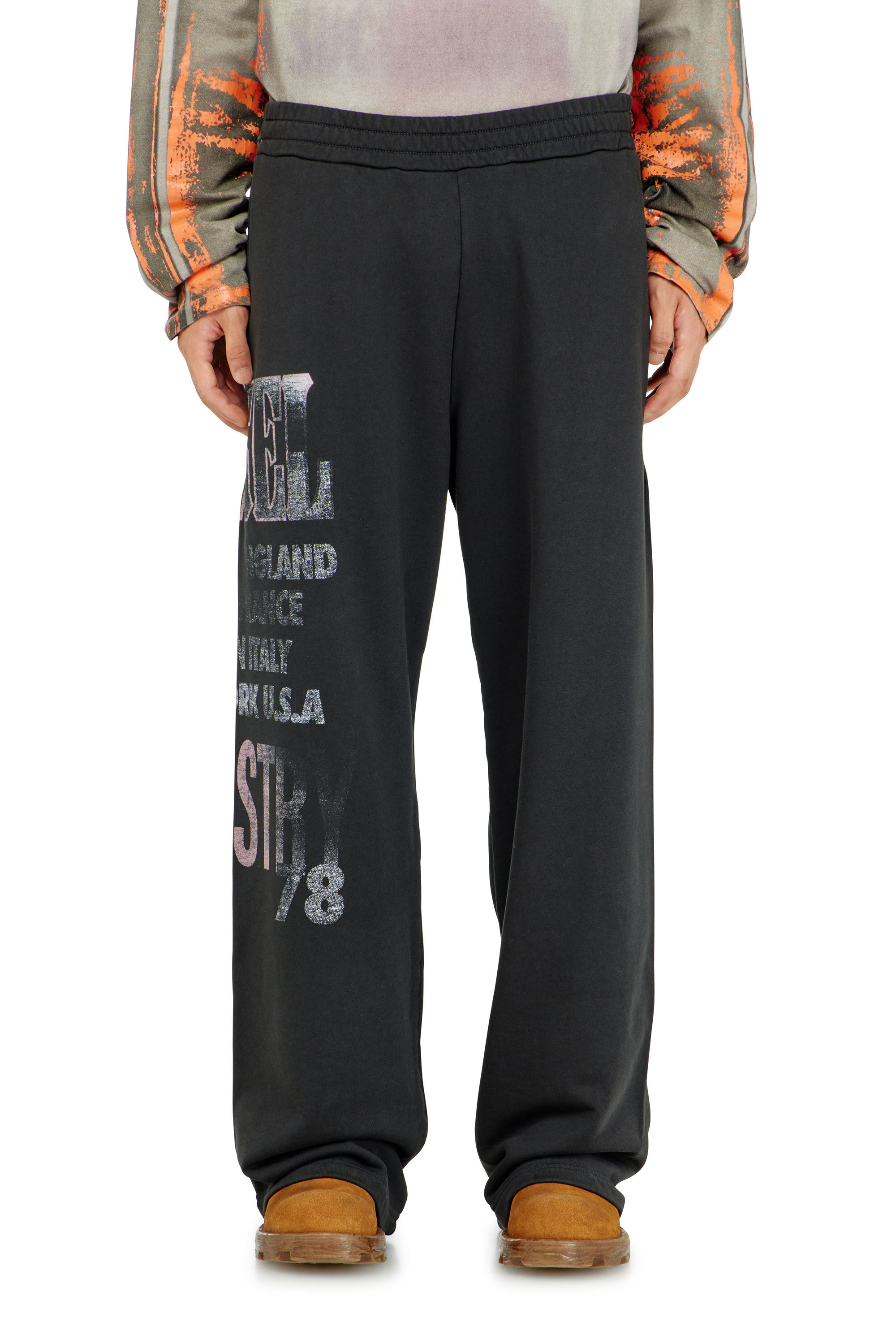 Diesel - P-ILL, Pantalon de surv&ecirc;tement avec graphismes concert Homme in ToBeDefined - 2