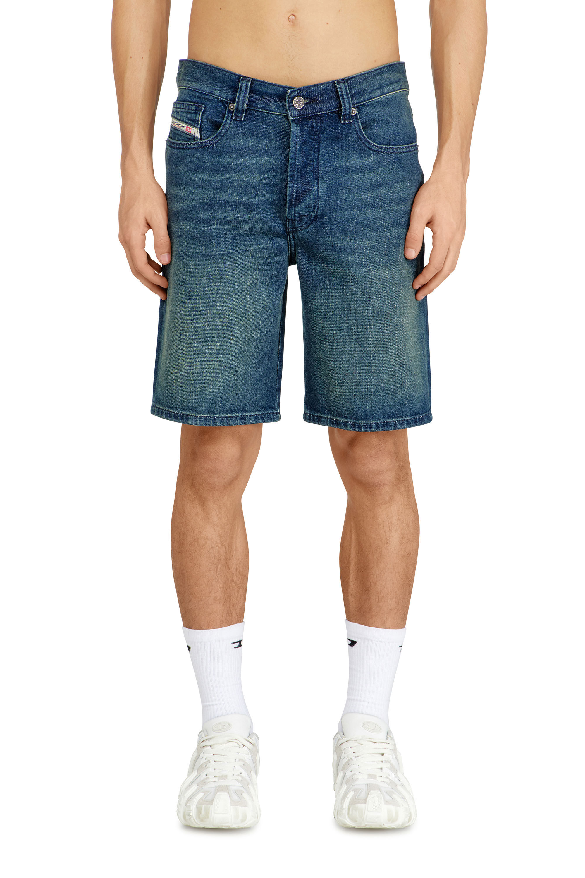 Diesel - REGULAR-SHORT, Short en denim au style &eacute;pur&eacute; Homme in Bleu - 3