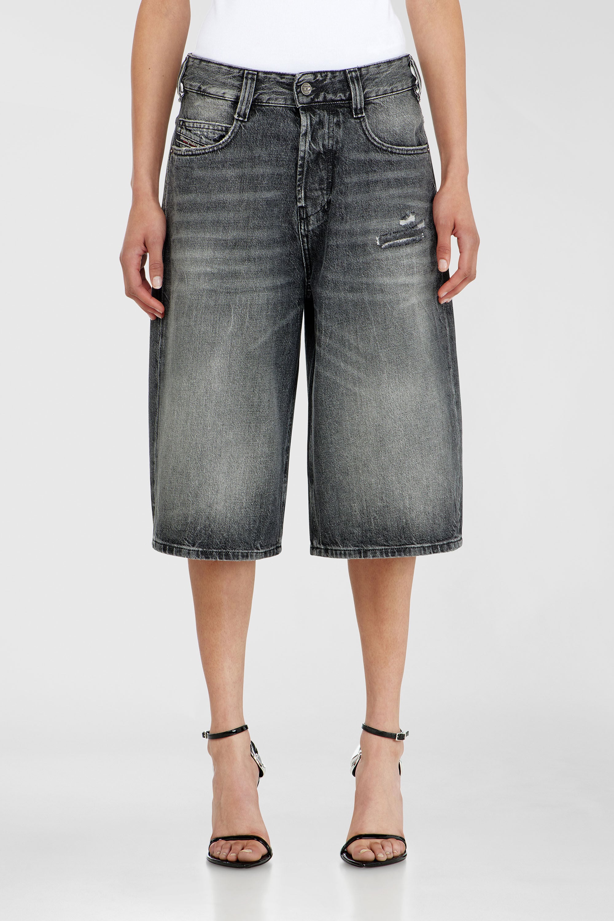 Diesel - D-ENIM-M-SHORT, Pantaloni corti relaxed in denim con rotture Unisex in Grigio - 5