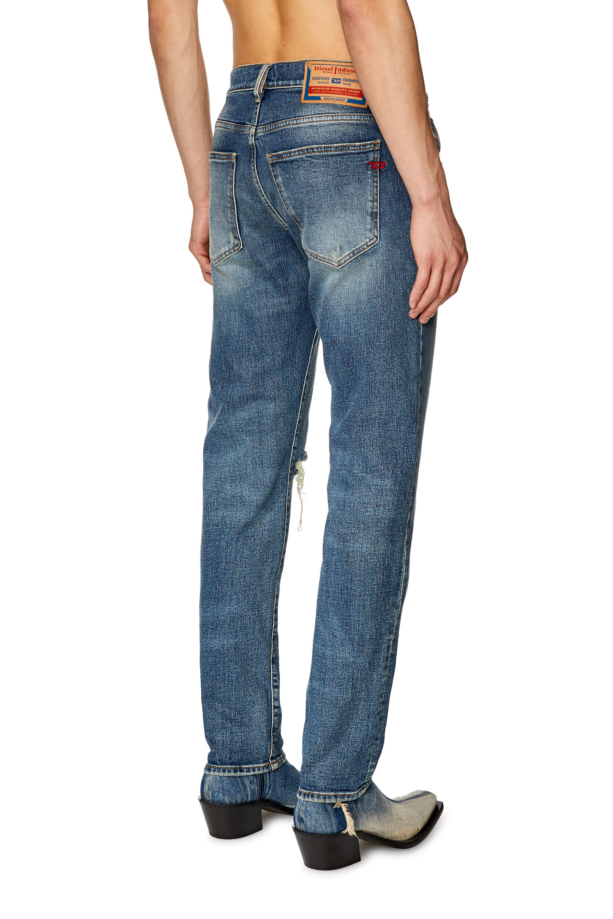 Diesel - Slim Jeans 2019 D-Strukt 007M5, Bleu Foncé - Image 4