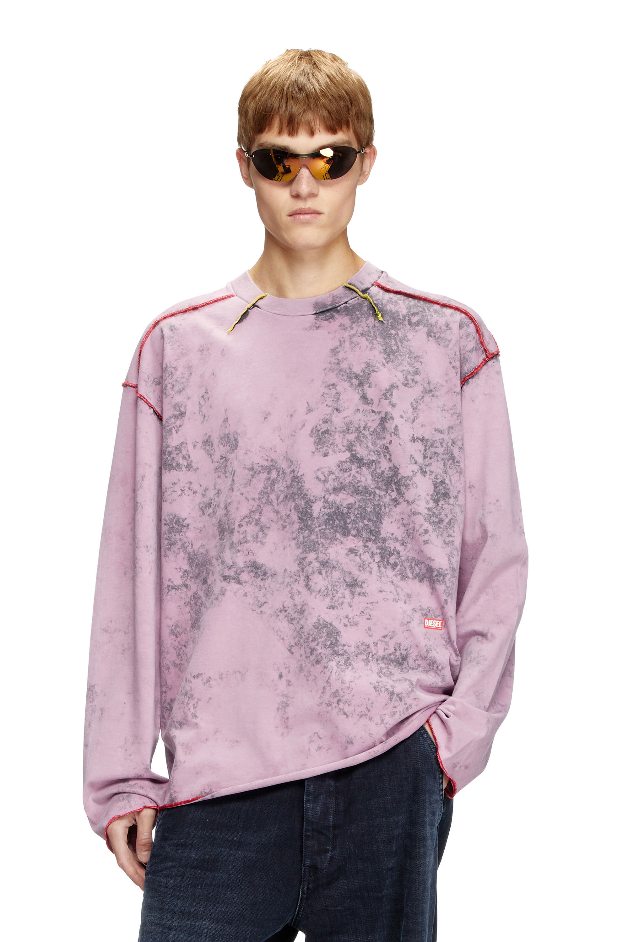 Diesel - T-CRAHOR-LS-R1, Herren Behandeltes Langarm-T-Shirt in Rosa - 3