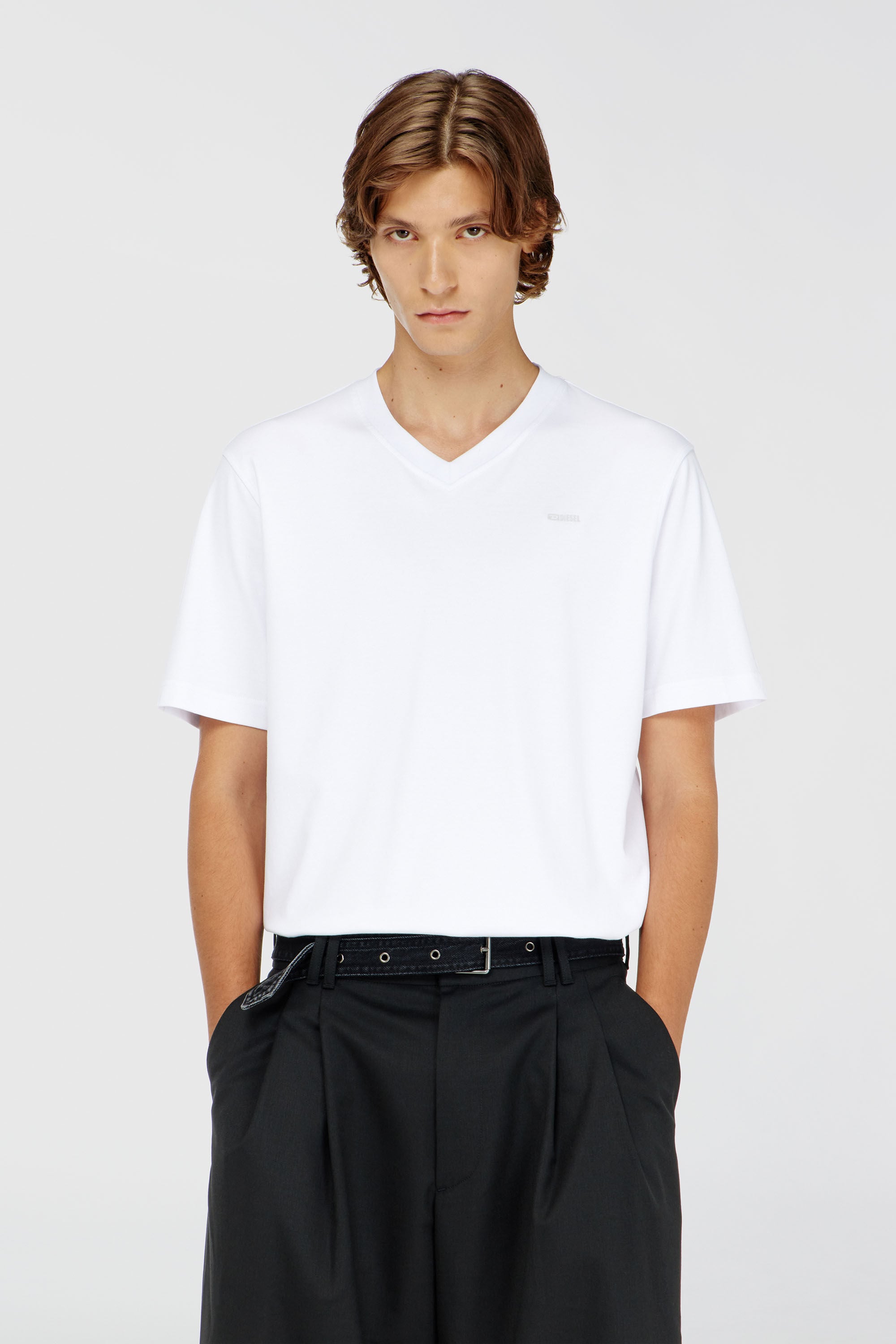 Diesel - T-ADJUST-V-MICRODIV, T-shirt con scollo a V con micro ricamo logo Uomo in ToBeDefined - 3