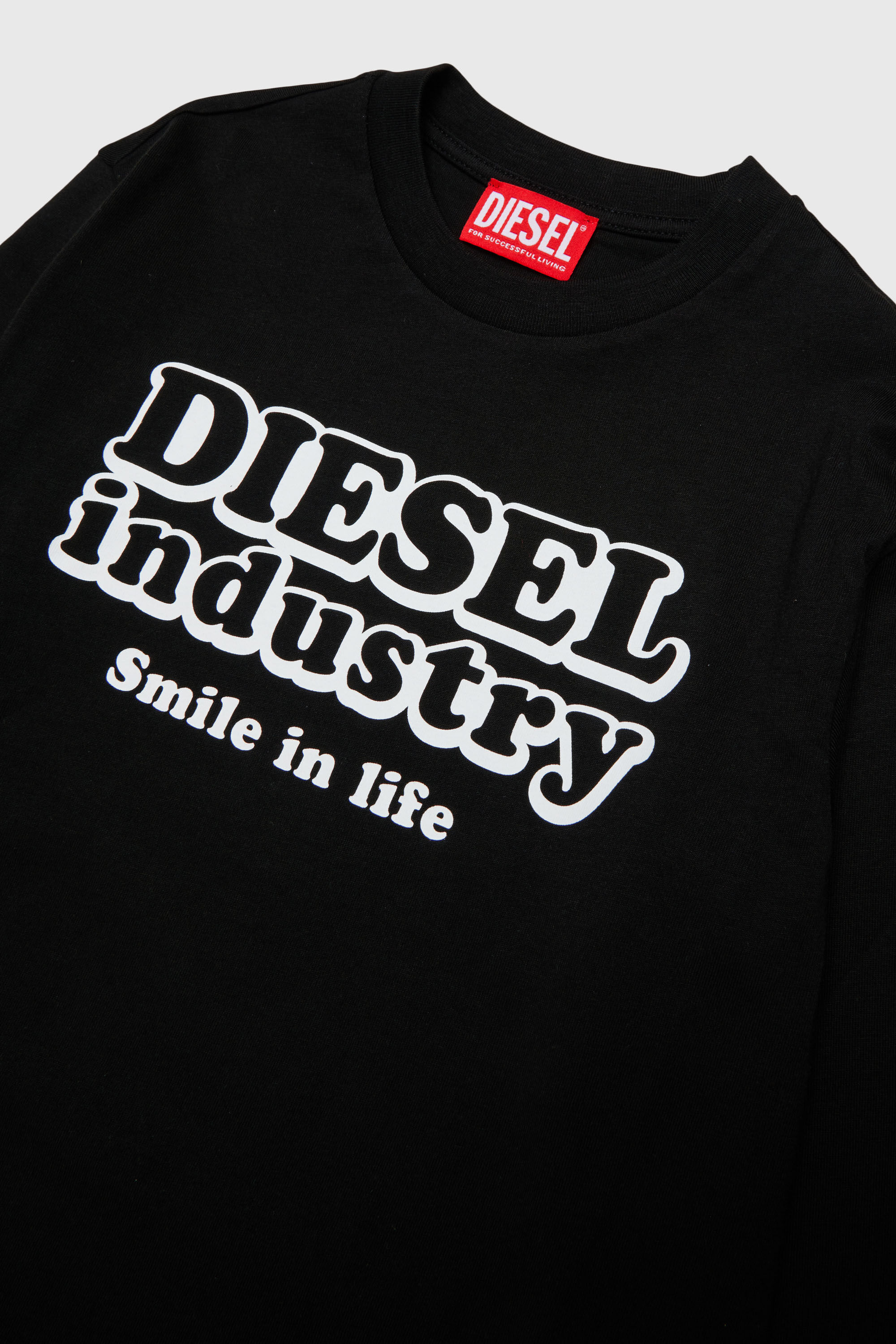 Diesel - TLODIMLS OVER, T-shirt a manica lunga con stampa Diesel Industry Uomo in Nero - 3