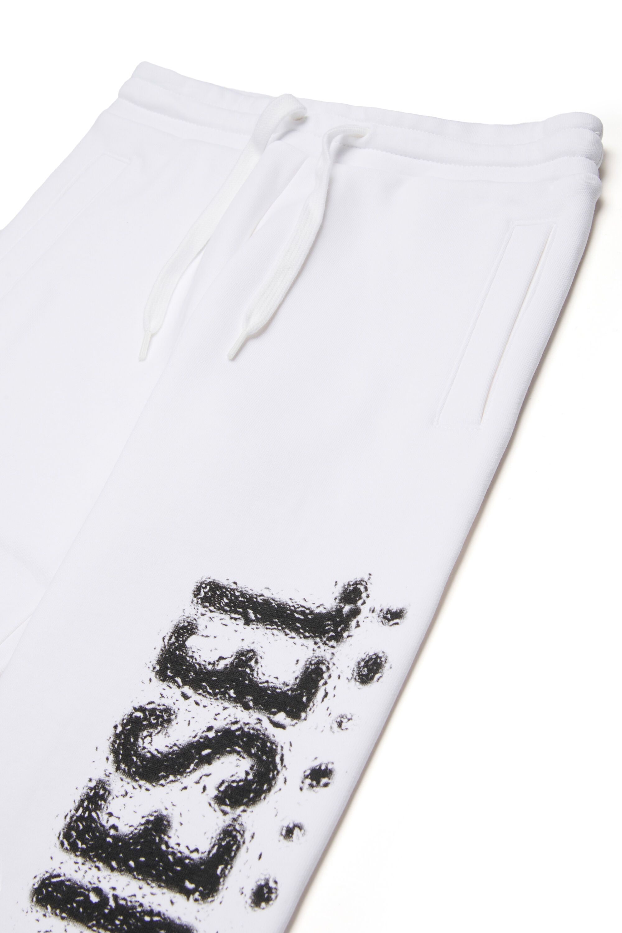 PANTLI, Bianco
