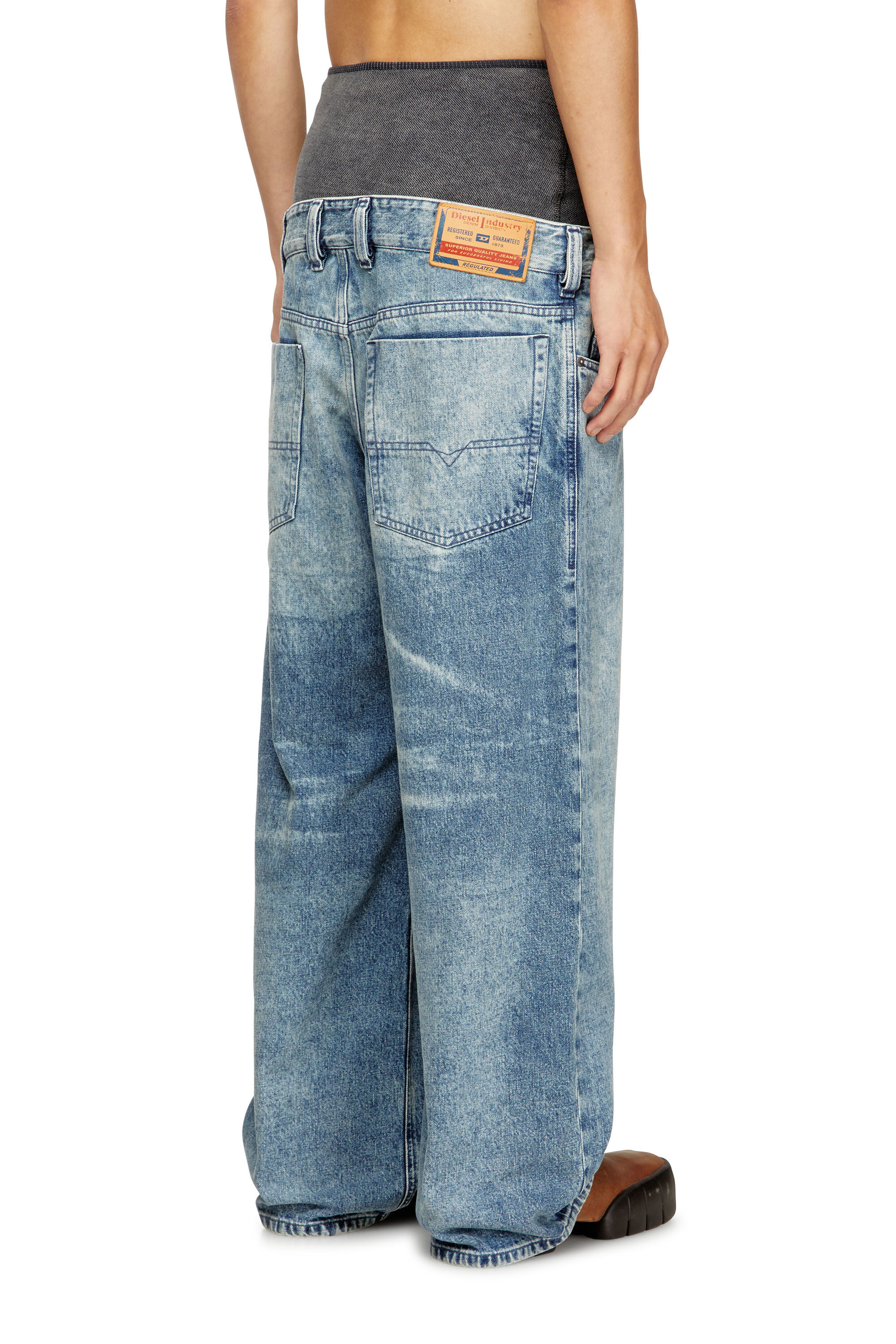 Diesel - Relaxed Jeans D-Eni 09N97 Uomo, Blu medio - Image 4