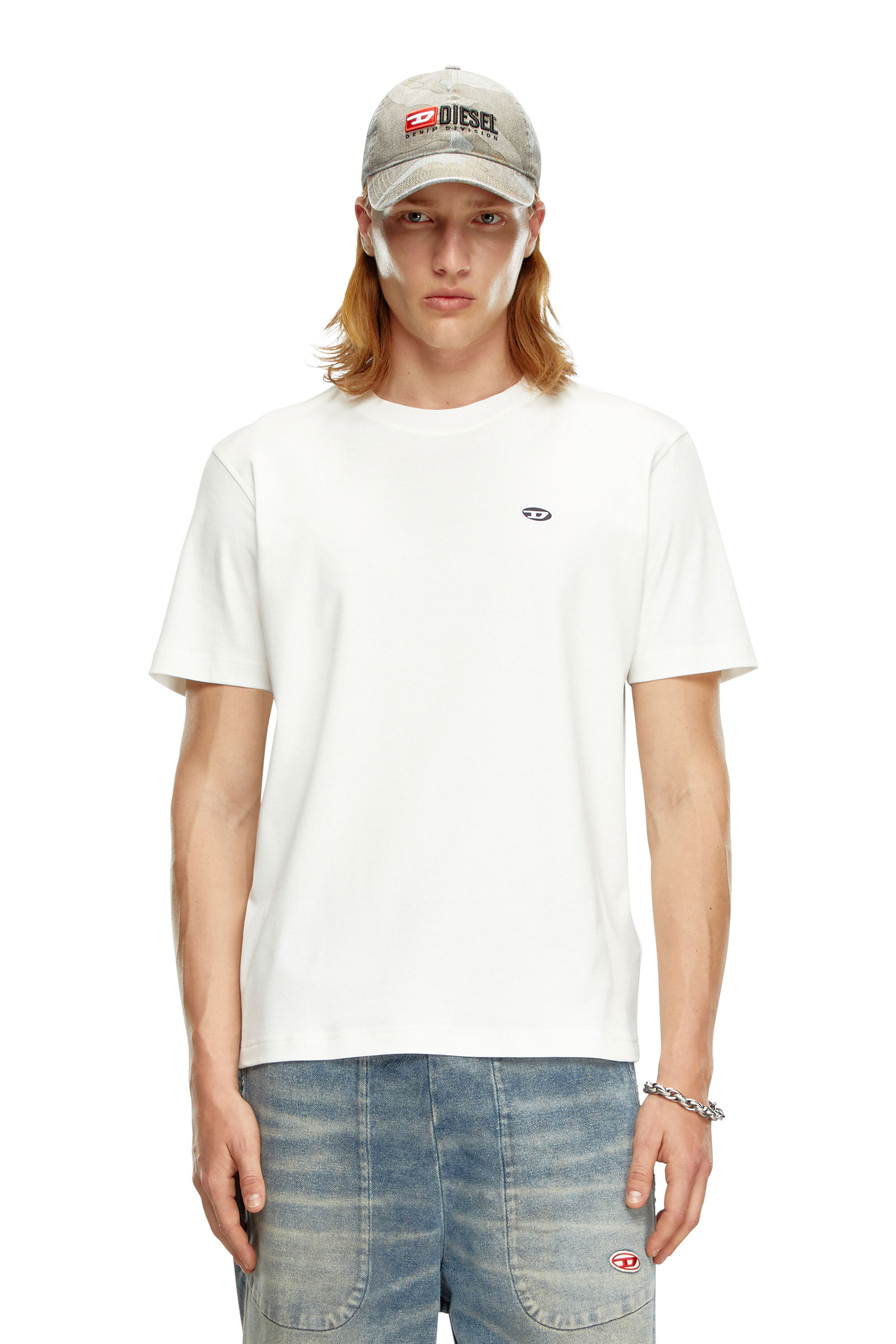 Diesel - T-ADJUST-DOVAL-PJ, Uomo T-shirt con patch Oval D in Bianco - Image 3