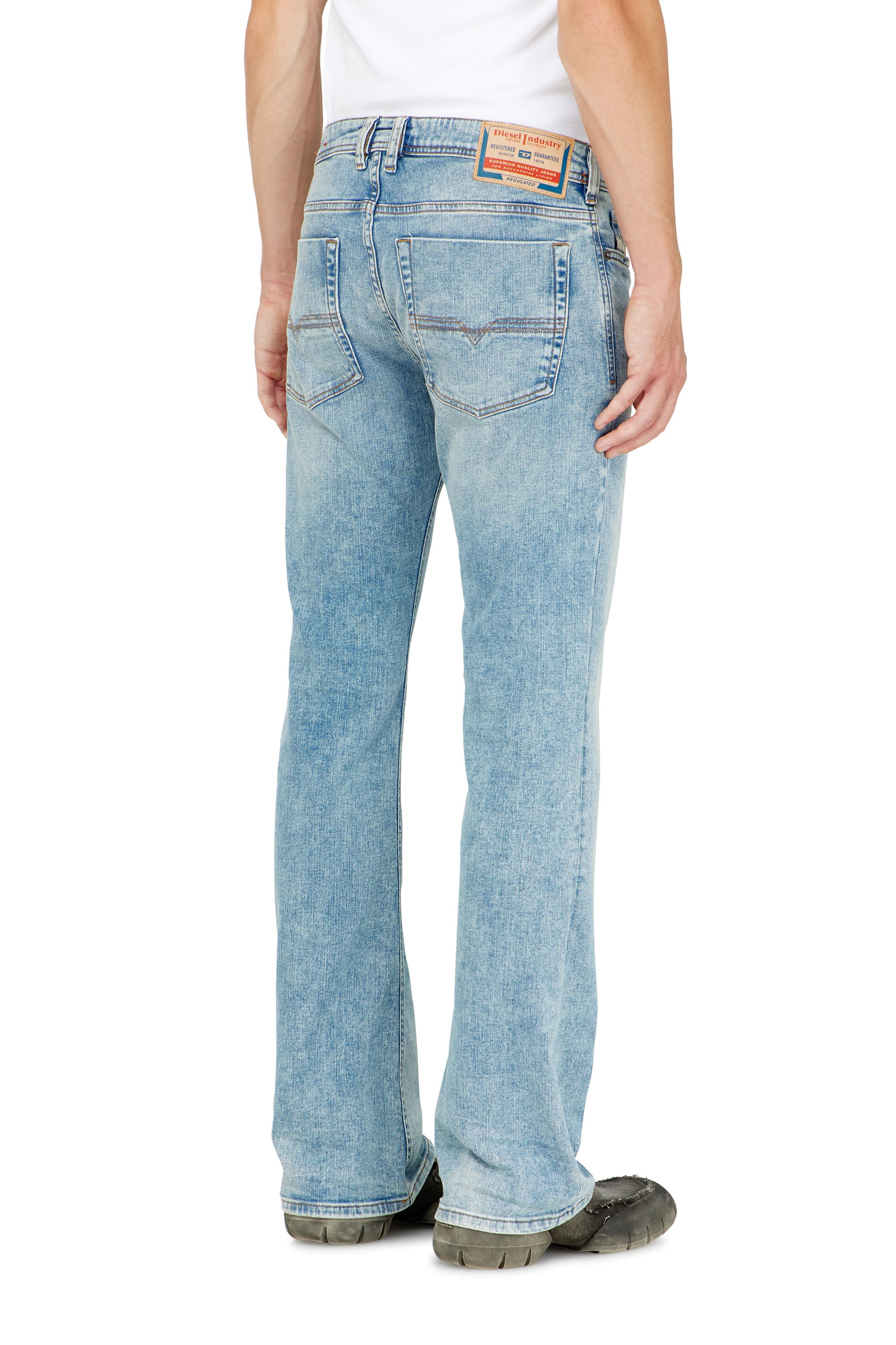 Diesel - Bootcut Jeans 2007 Zatiny 0DBDV Homme, Bleu Clair - Image 5