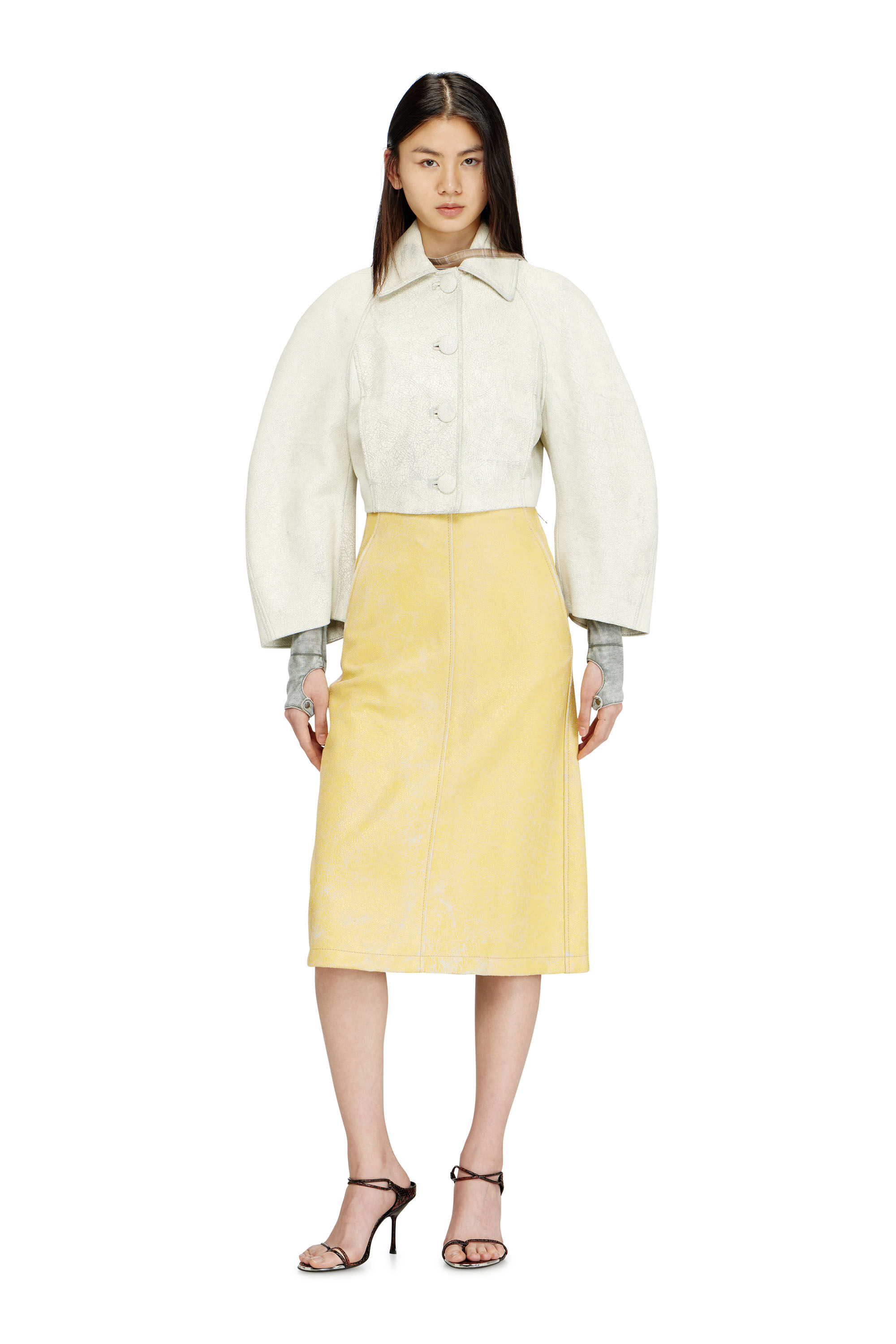 Diesel - L-ERINA, Jupe &agrave; demi-longueur crayon en cuir craquel&eacute; Femme in Jaune - 1
