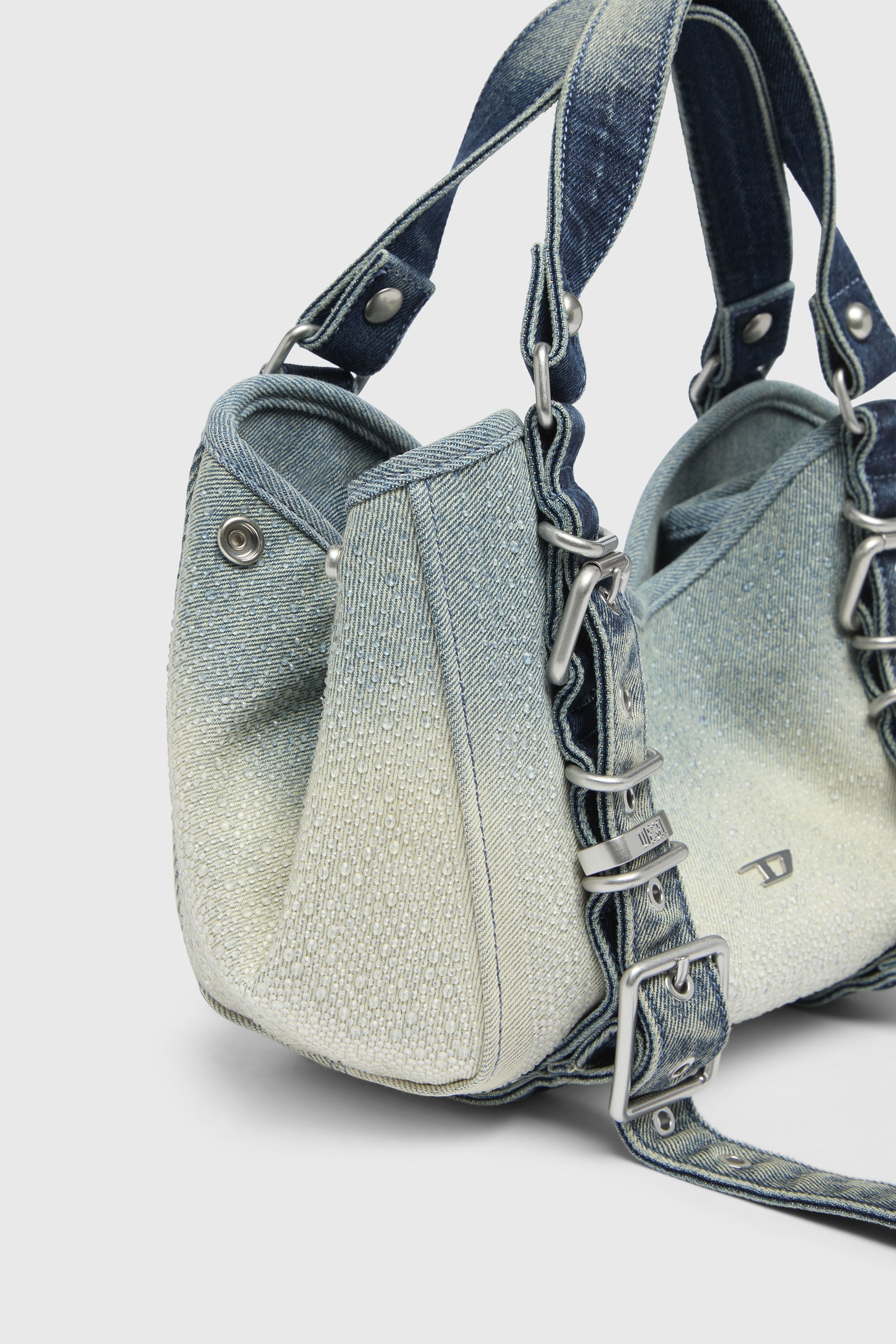 Diesel - D-ONE TOPHANDLE S, Damen D-One-Small Henkeltasche aus solarisiertem Denim mit Kristallen in Blau - 5