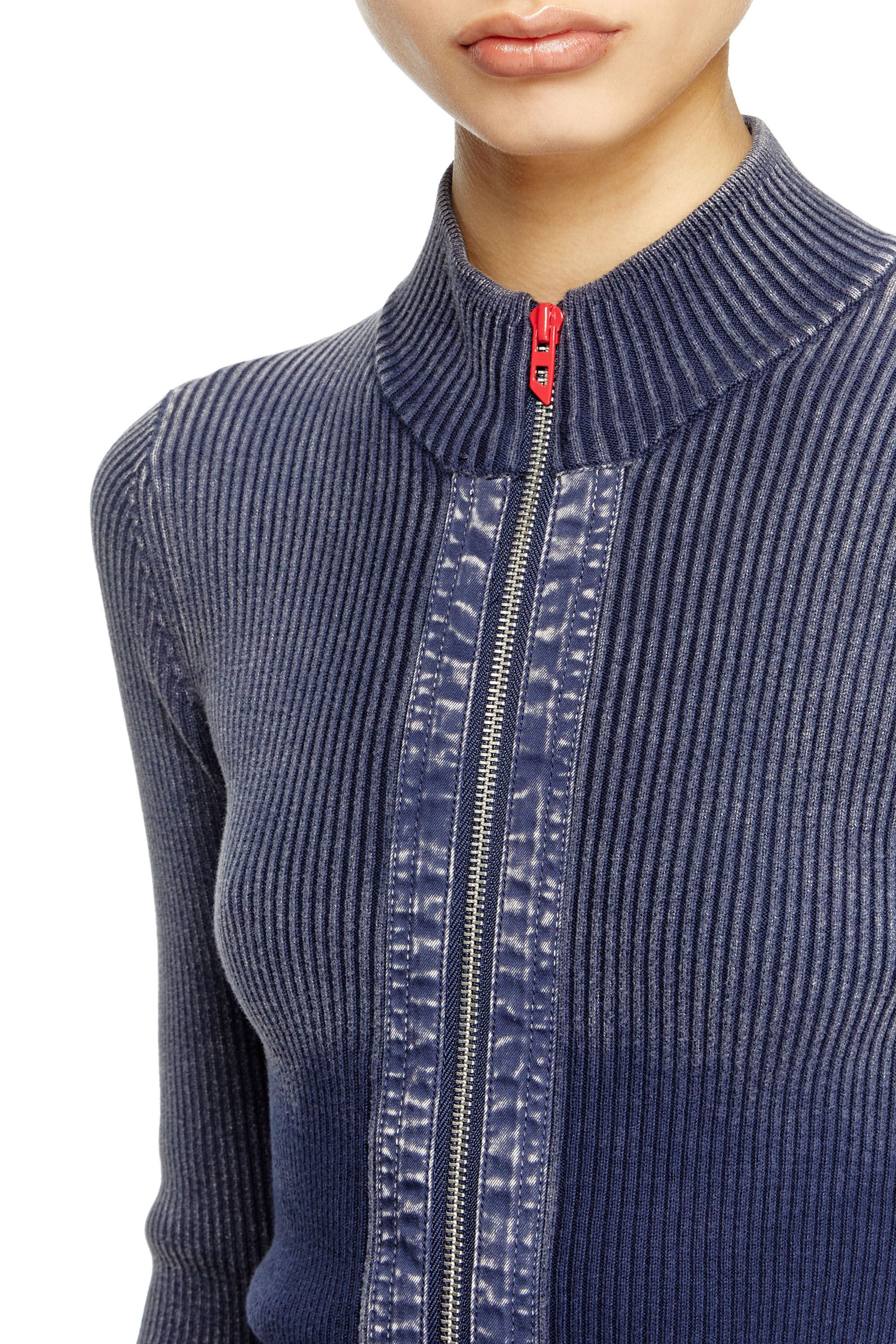 Diesel - M-MELISSA, Cardigan con zip e tasche cargo in denim Donna in Blu - 4